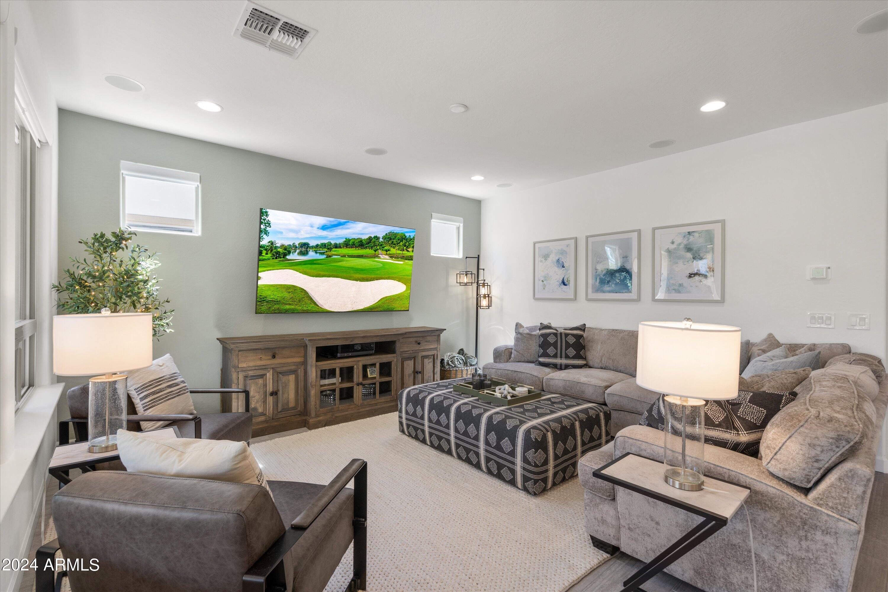 309 E SANTA LUCIA Lane