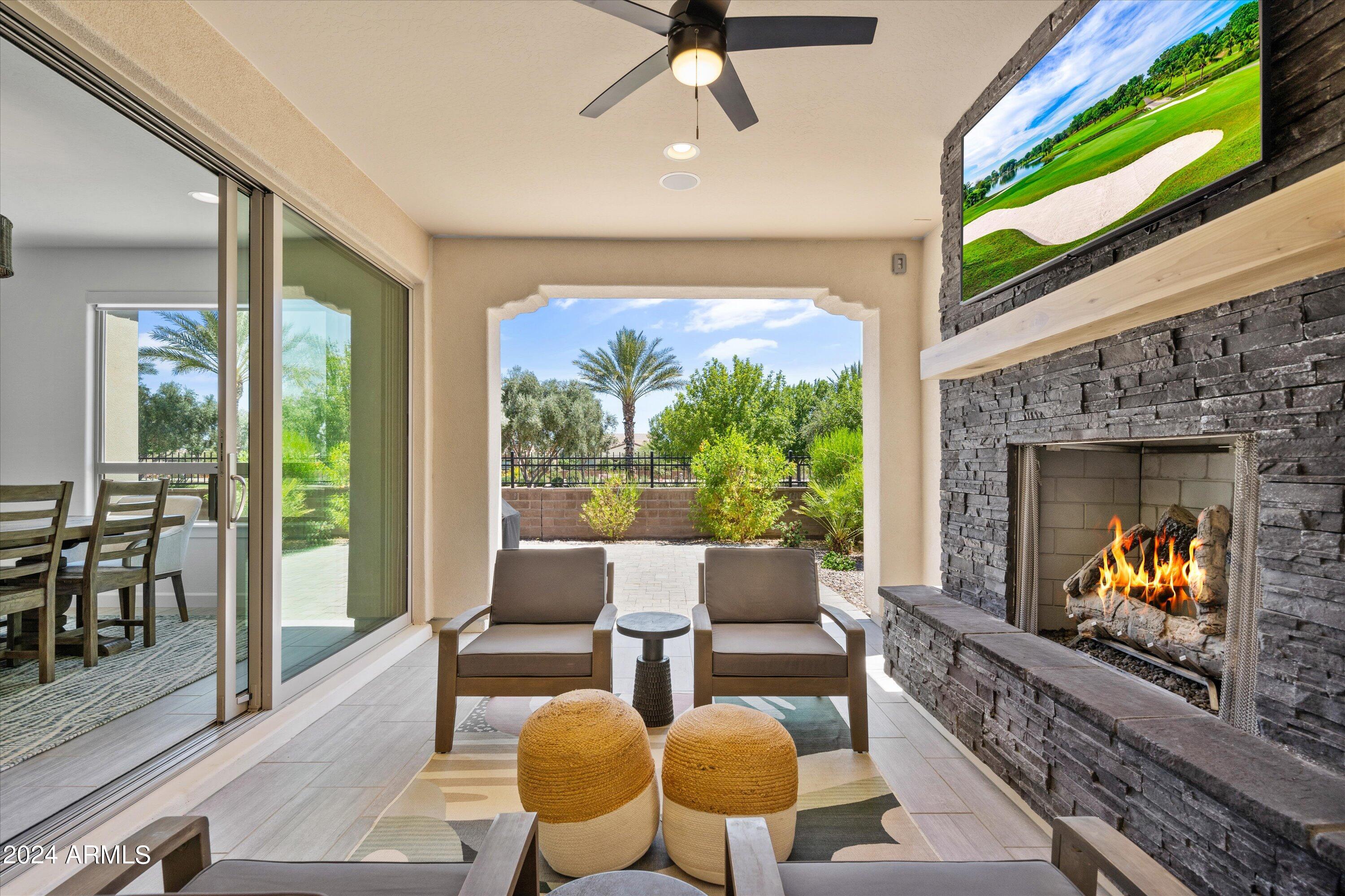 309 E SANTA LUCIA Lane