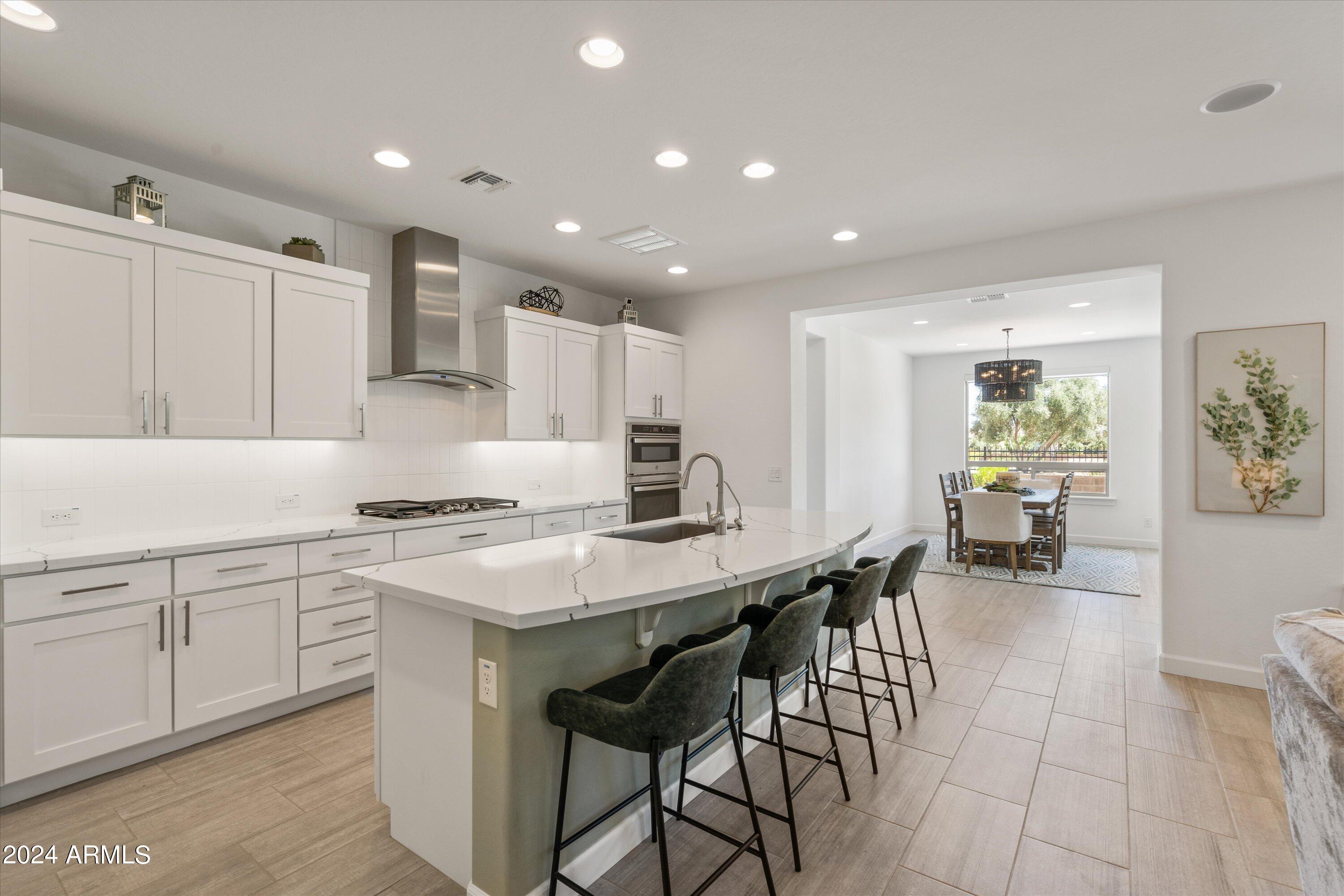 309 E SANTA LUCIA Lane