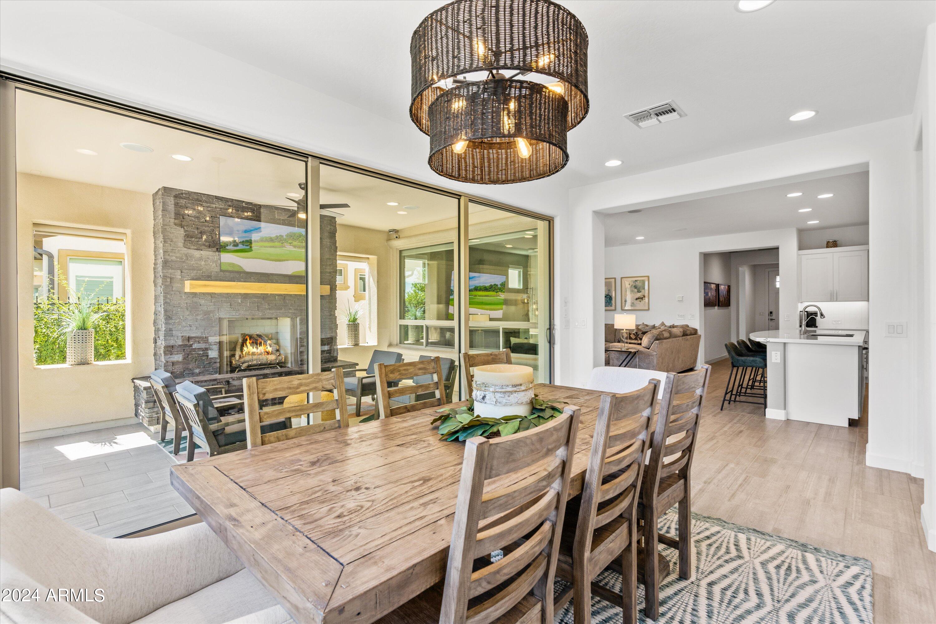 309 E SANTA LUCIA Lane