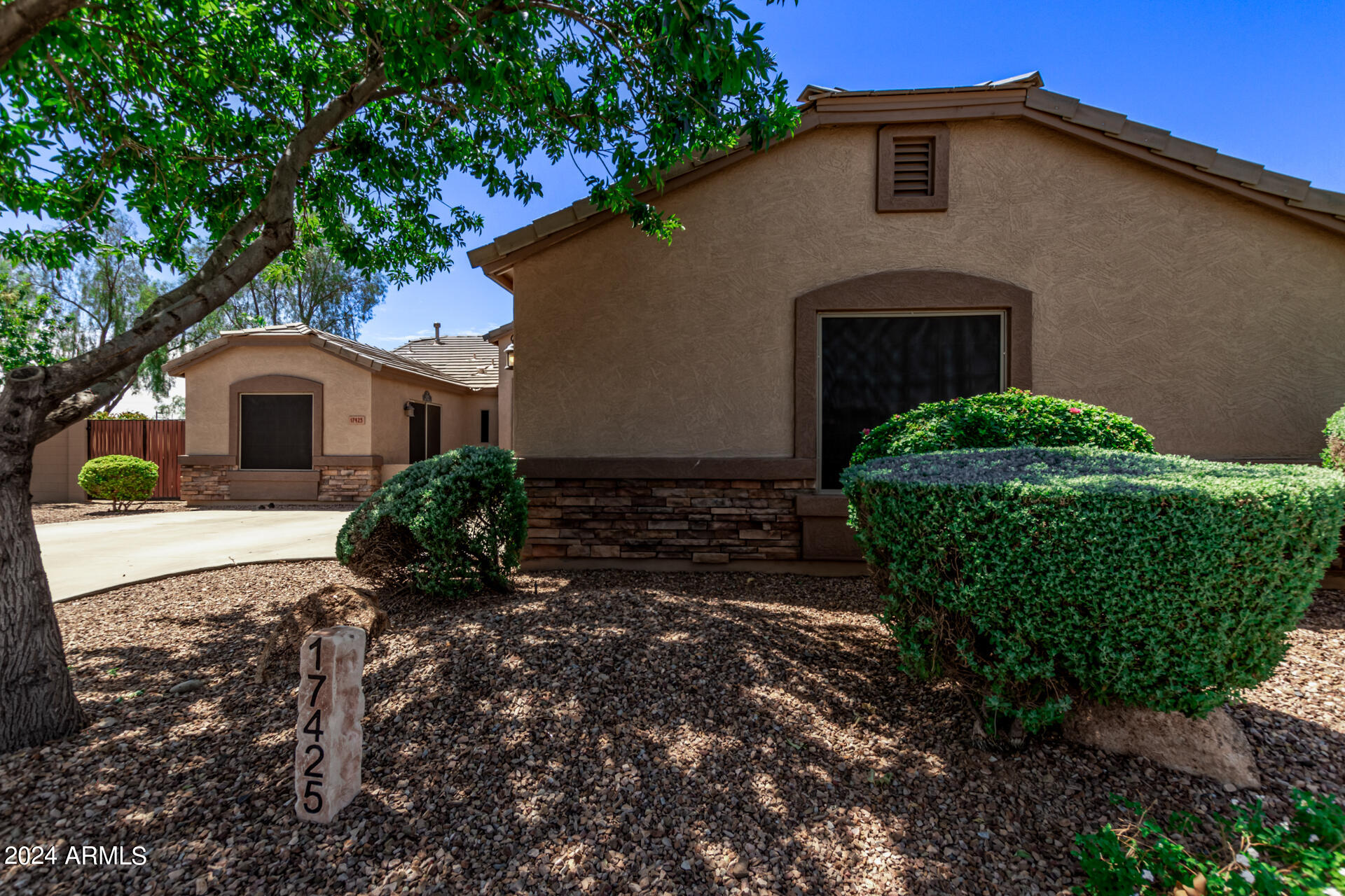 17425 W Tara Lane
