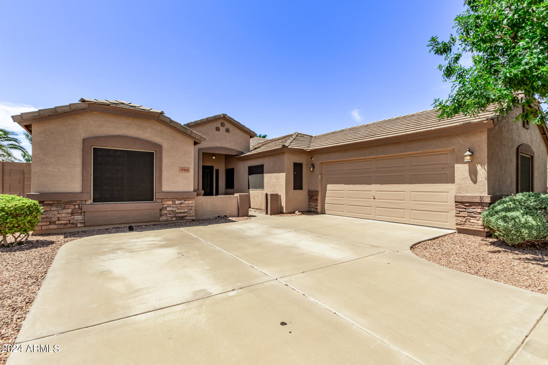 17425 W Tara Lane