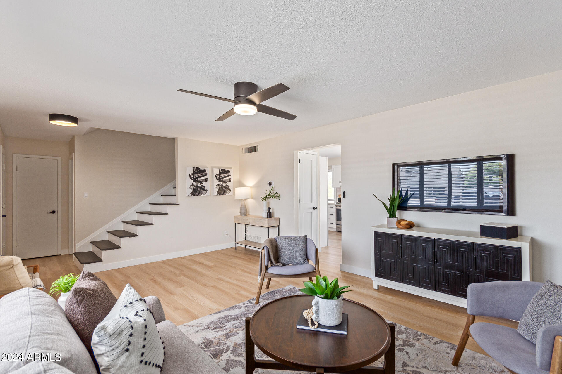 146 E RIVIERA Drive