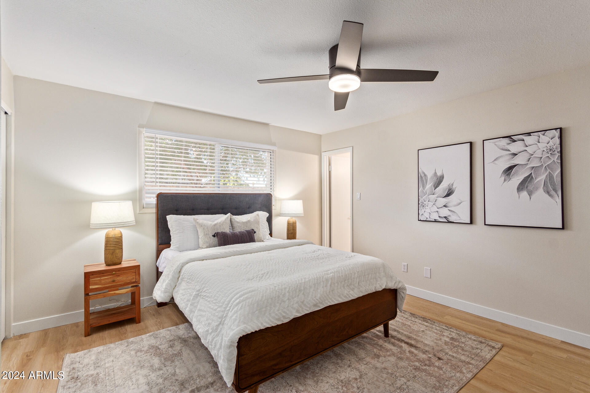 146 E RIVIERA Drive