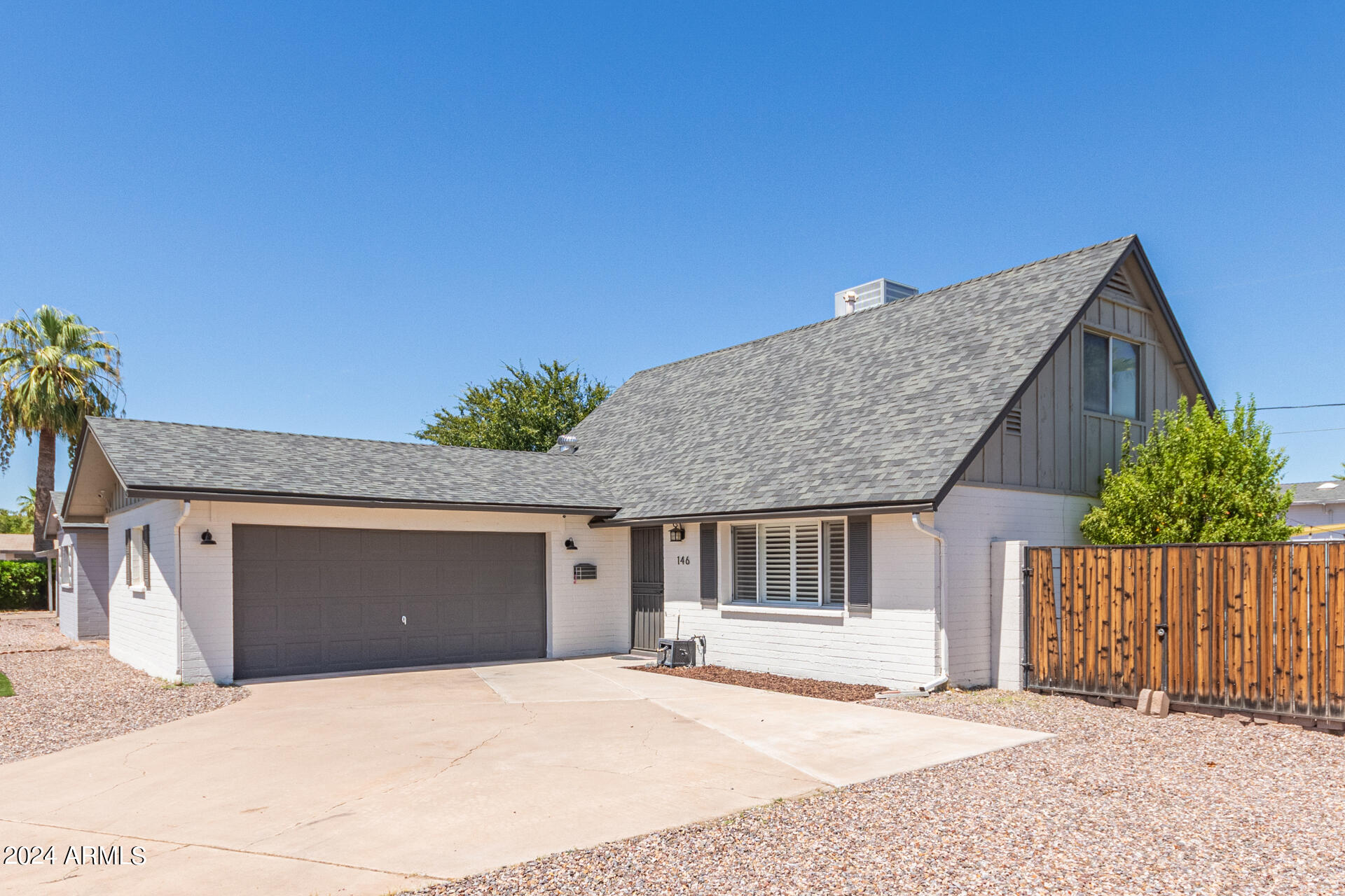 146 E RIVIERA Drive
