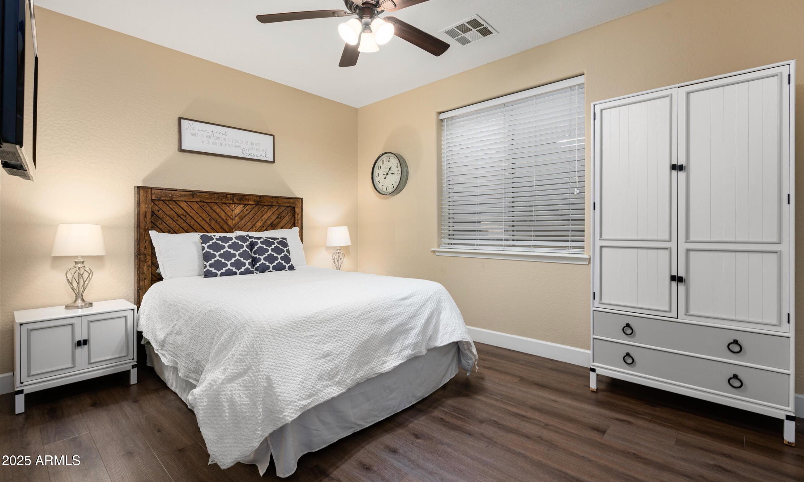 1840 W SIERRA SUNSET Trail