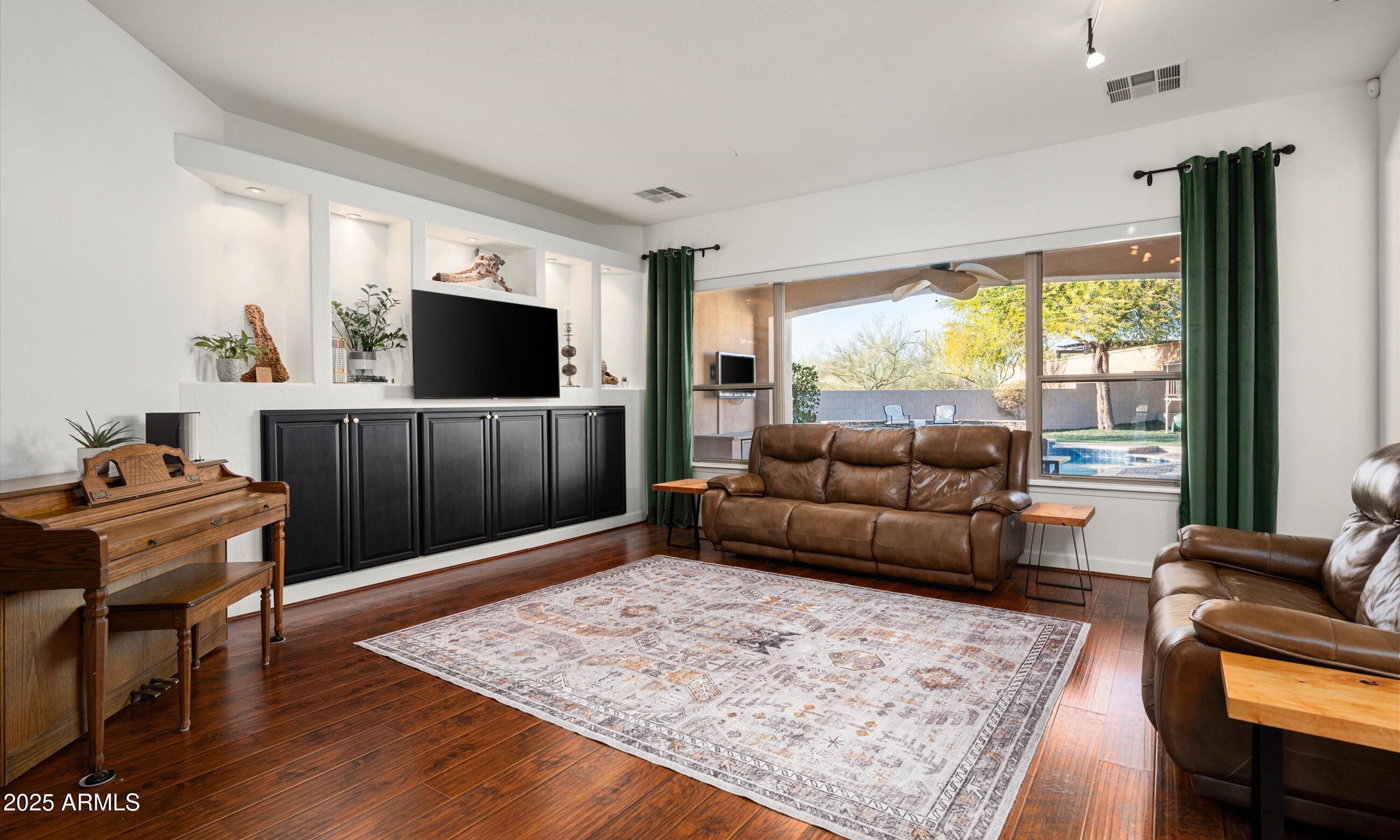 1840 W SIERRA SUNSET Trail