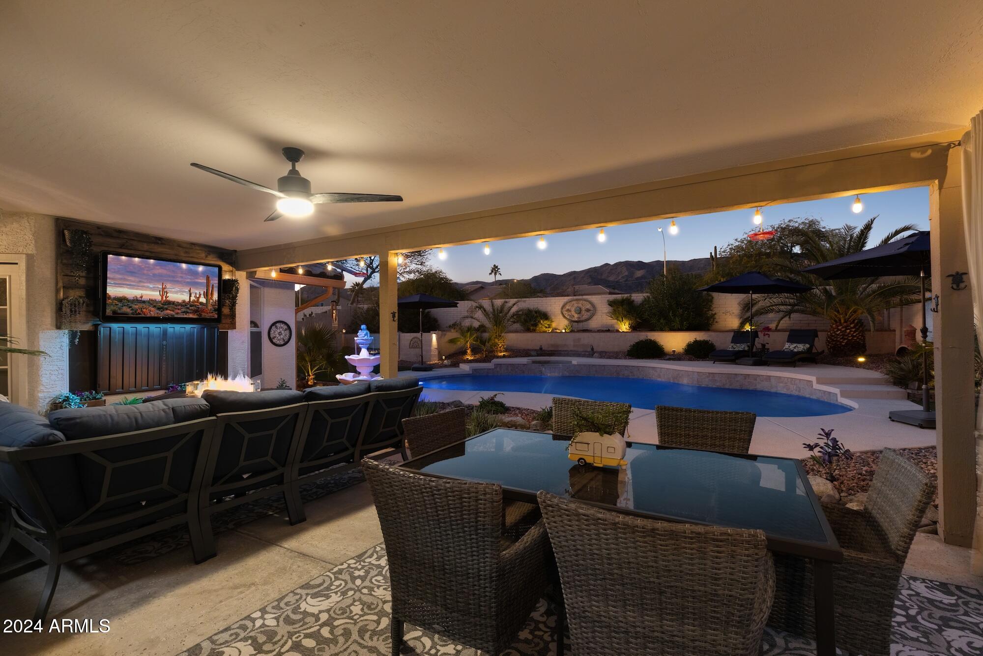 1320 W MUIRWOOD Drive