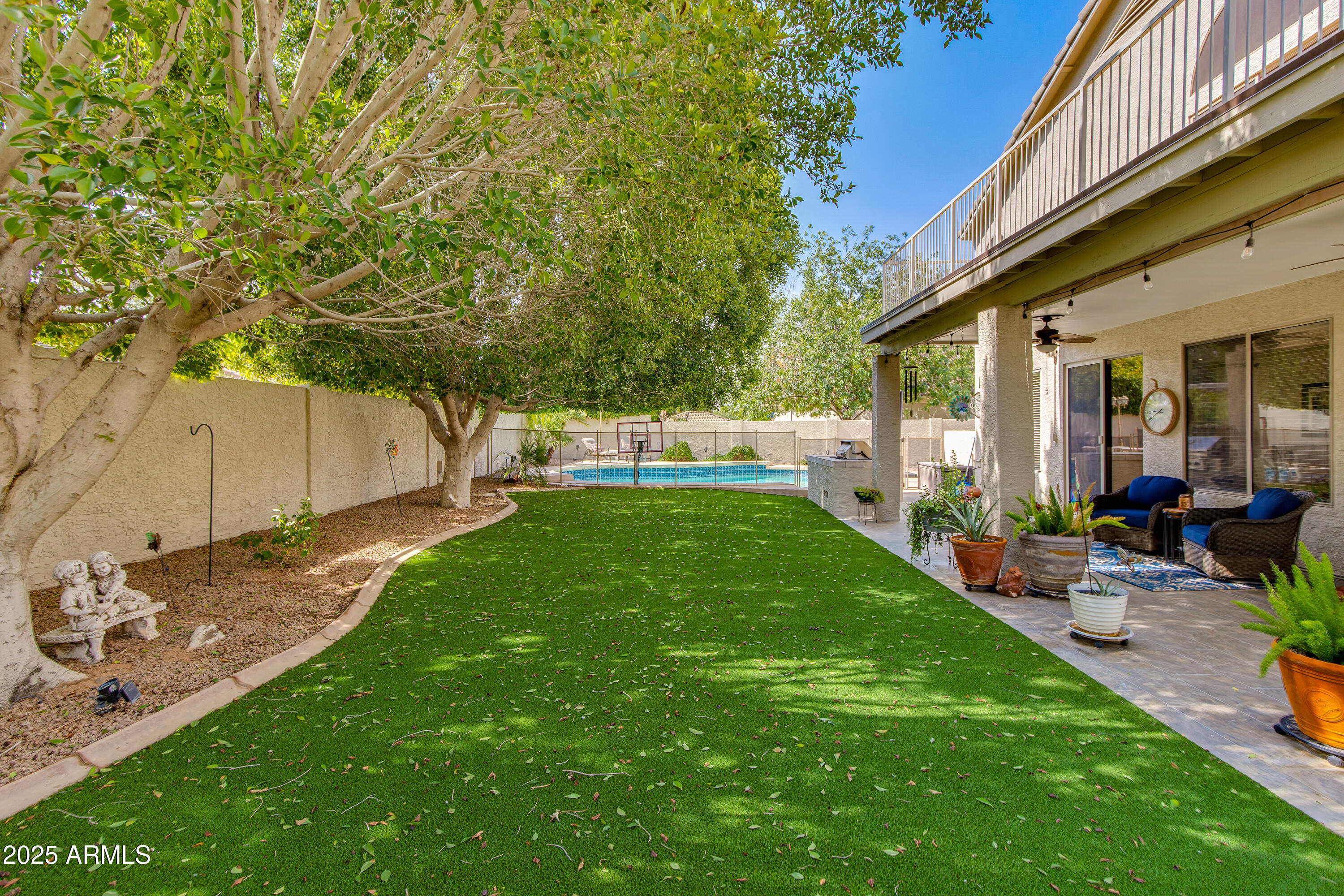91 W BAYLOR Lane