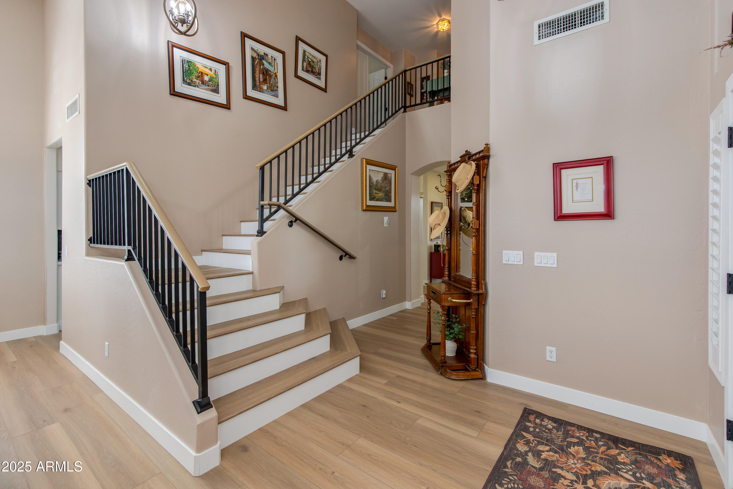 91 W BAYLOR Lane