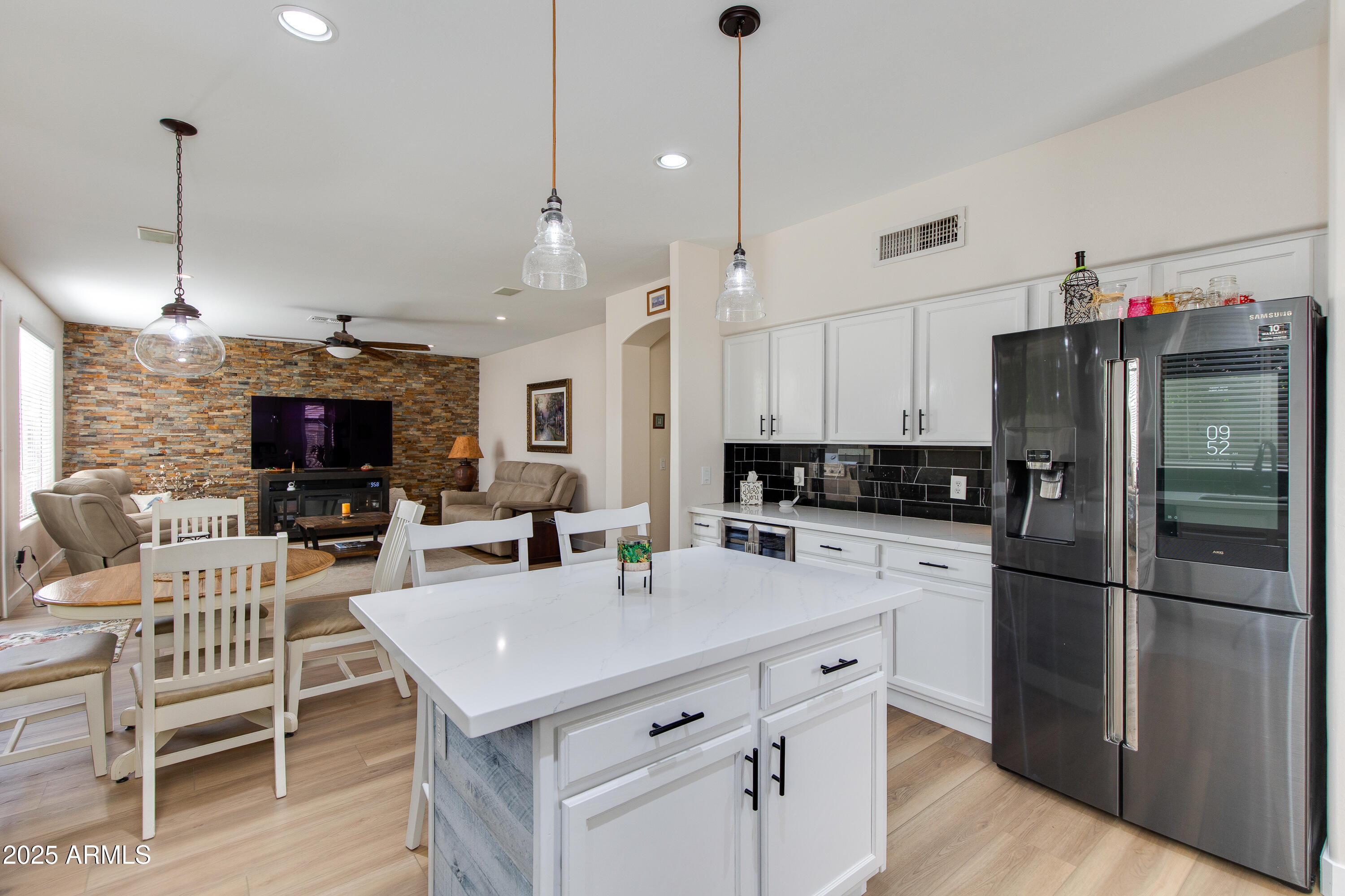 91 W BAYLOR Lane