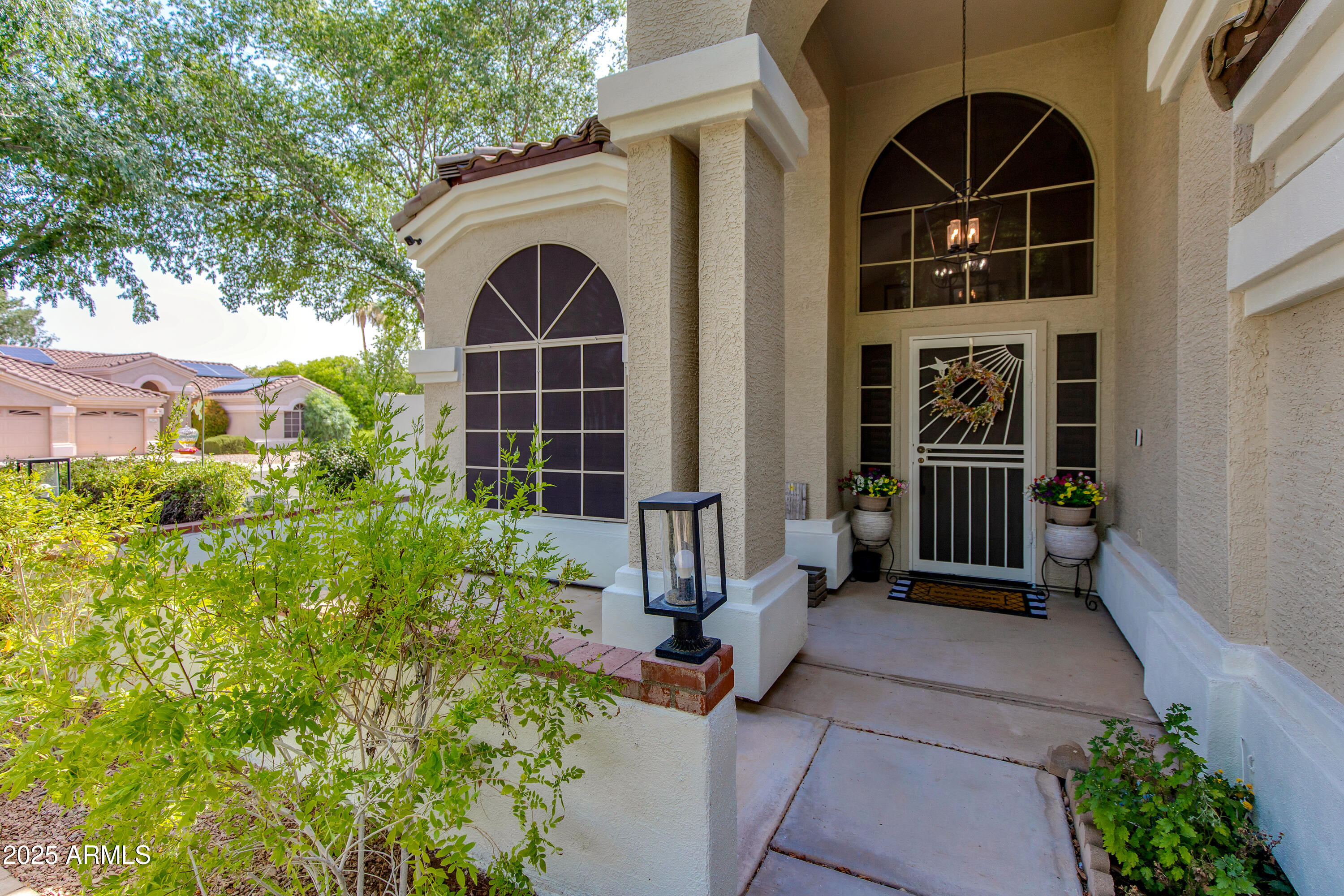 91 W BAYLOR Lane
