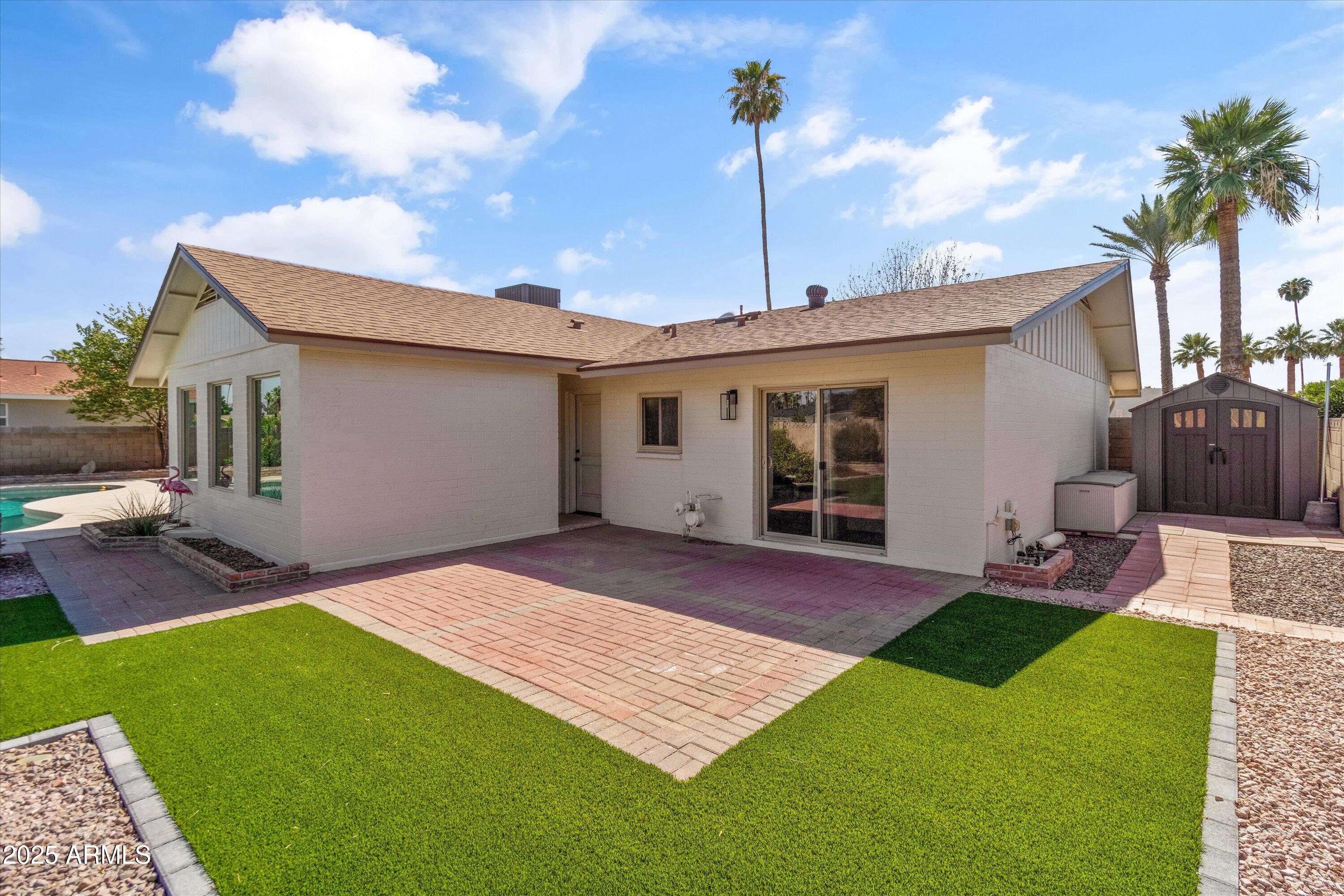 408 REDONDO Drive W