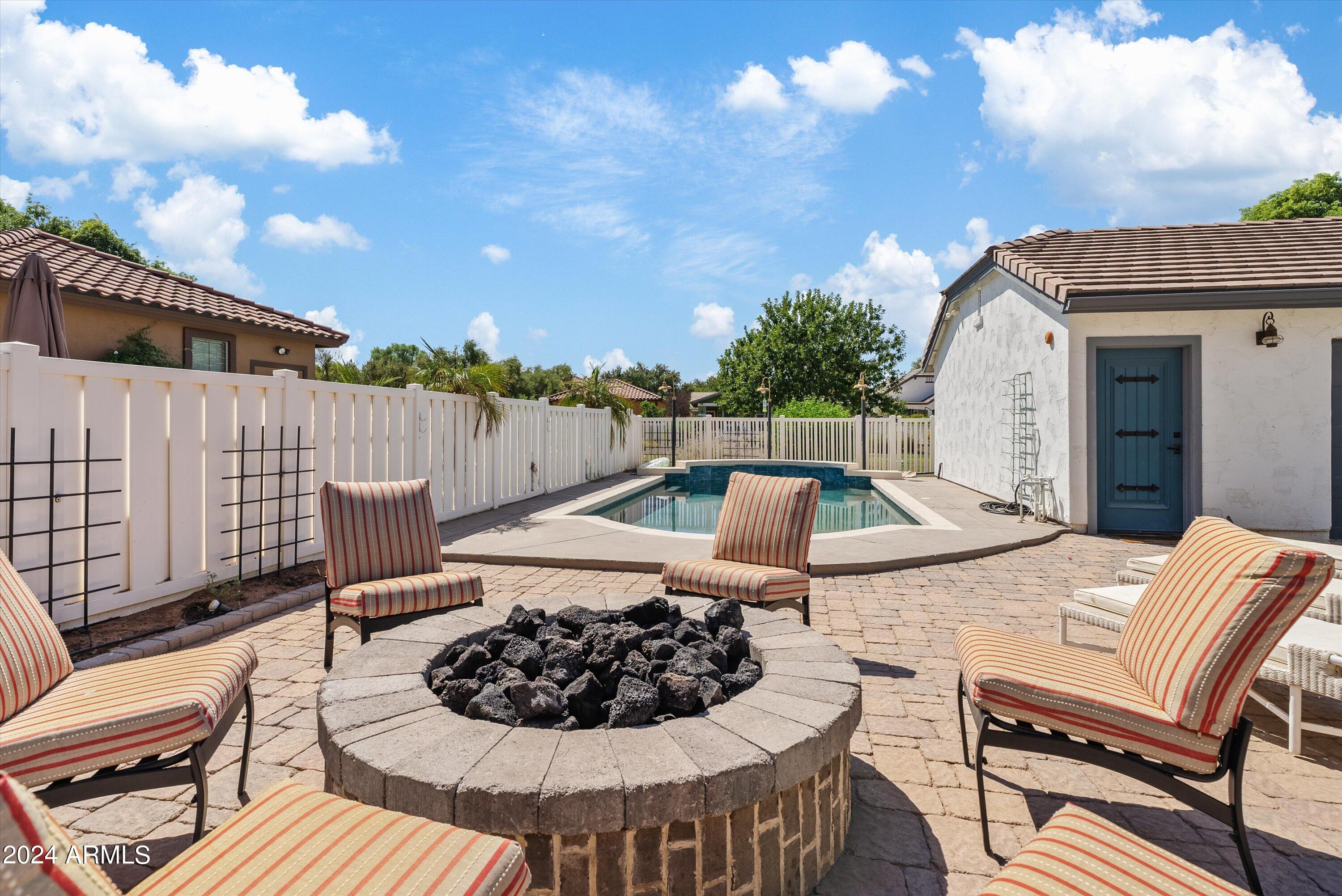 1368 S MULBERRY Street, Gilbert