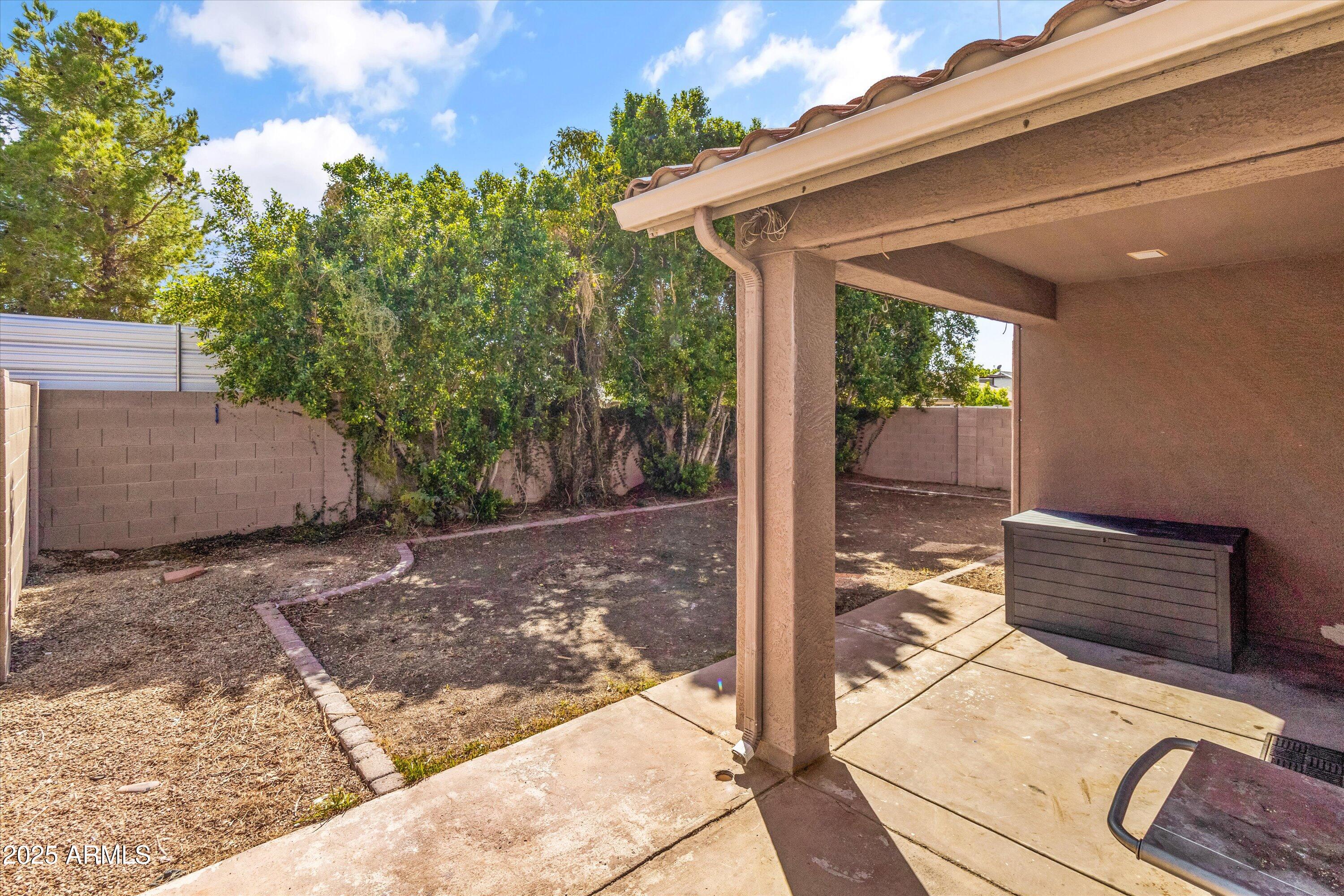 5309 E CARMEL Avenue