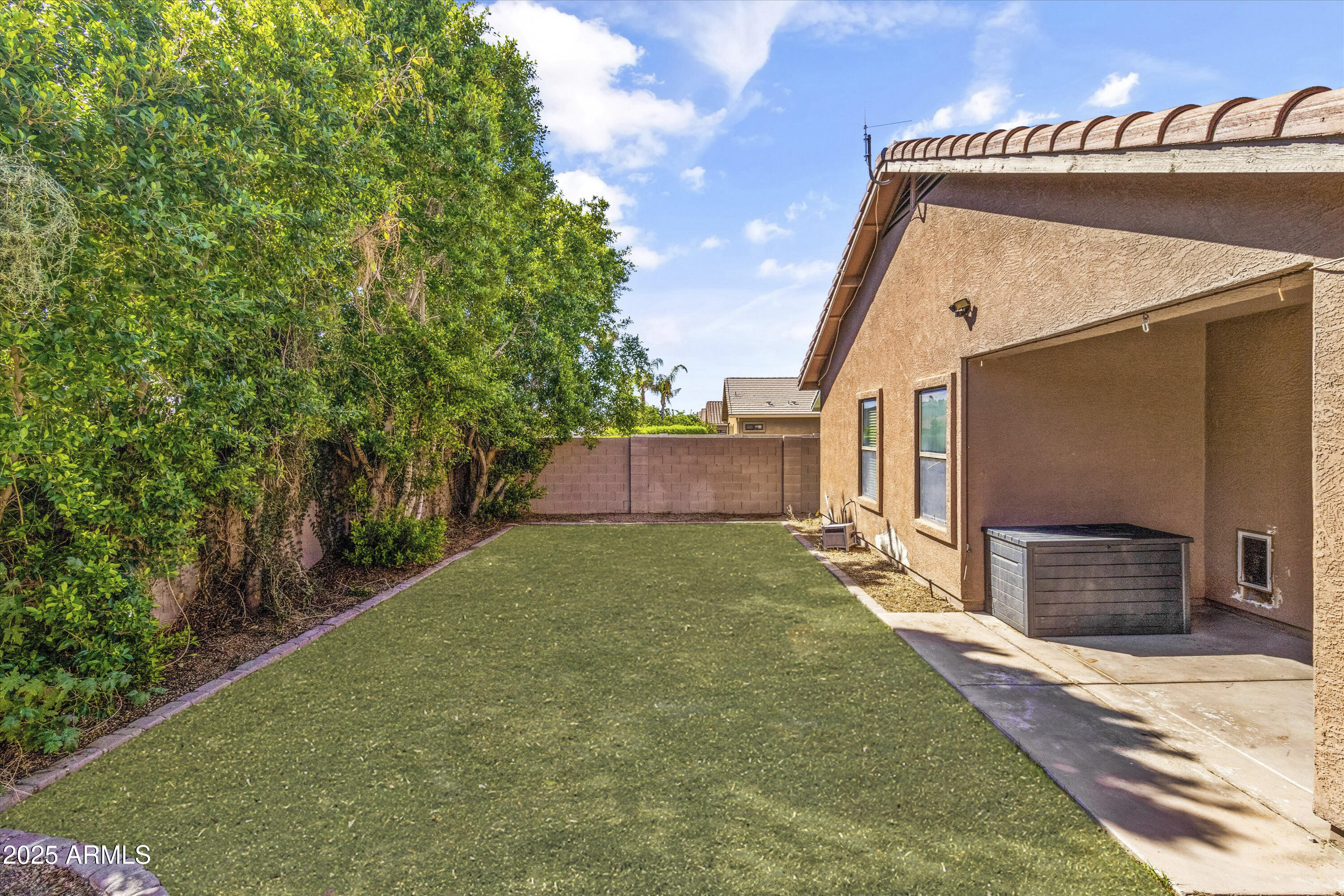 5309 E CARMEL Avenue