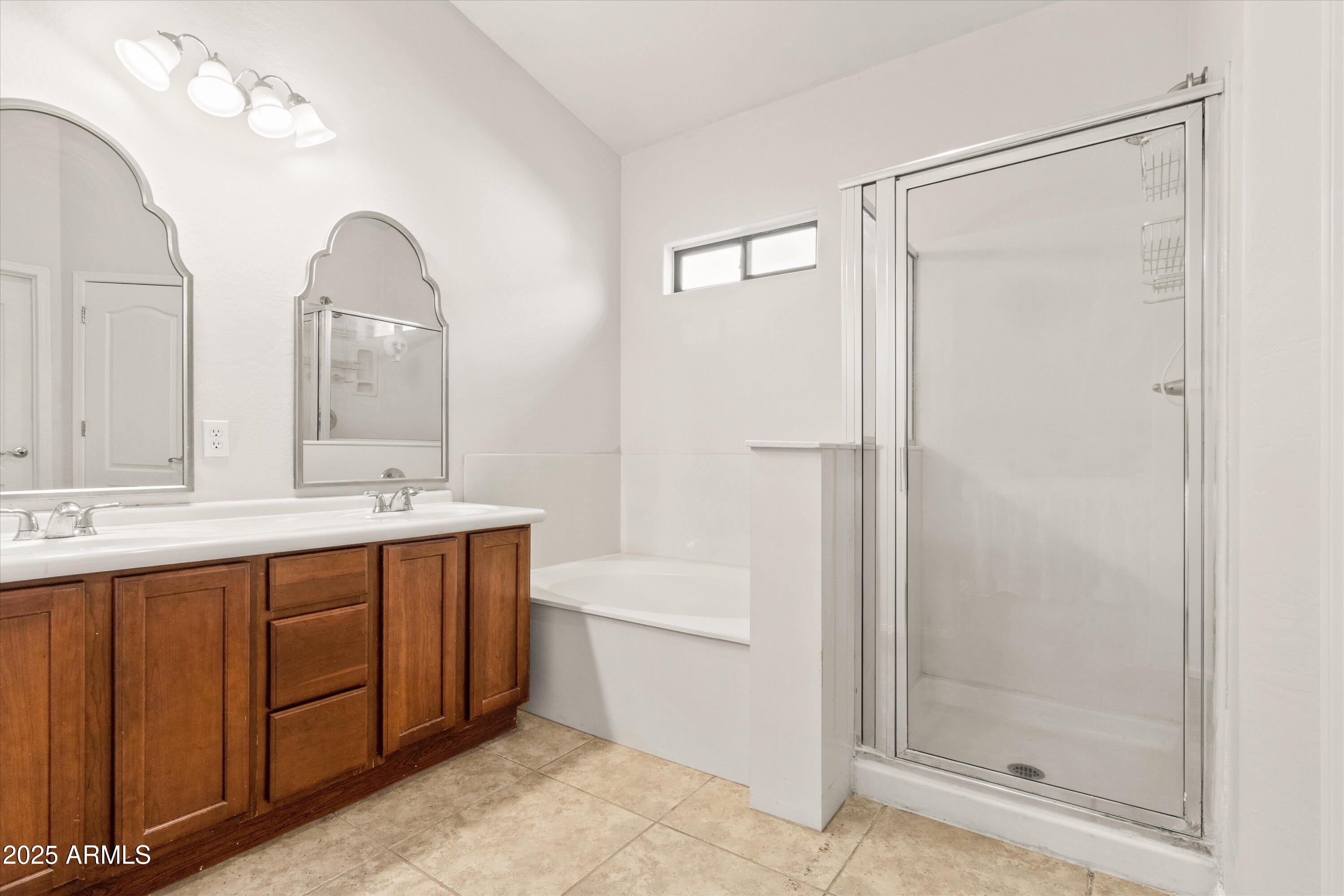 5309 E CARMEL Avenue