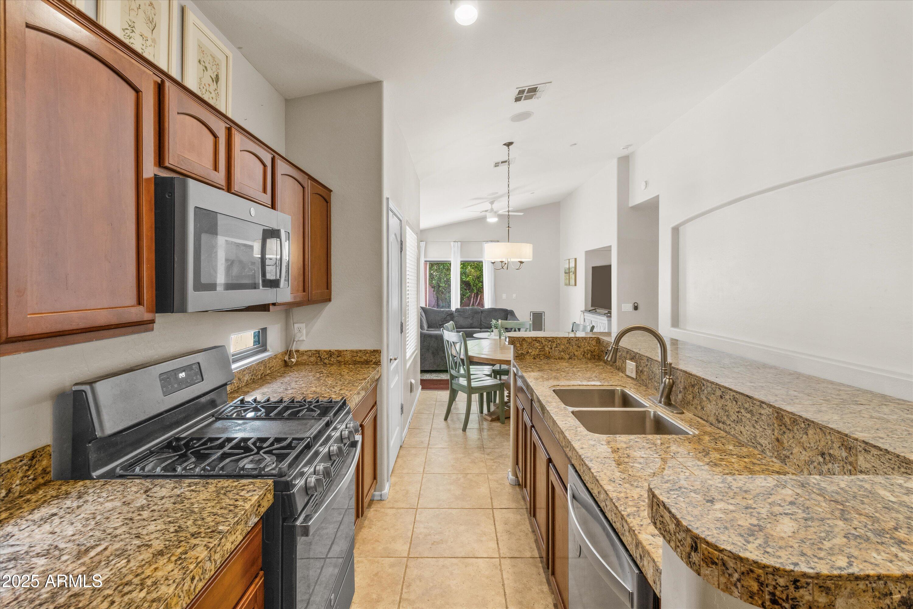 5309 E CARMEL Avenue