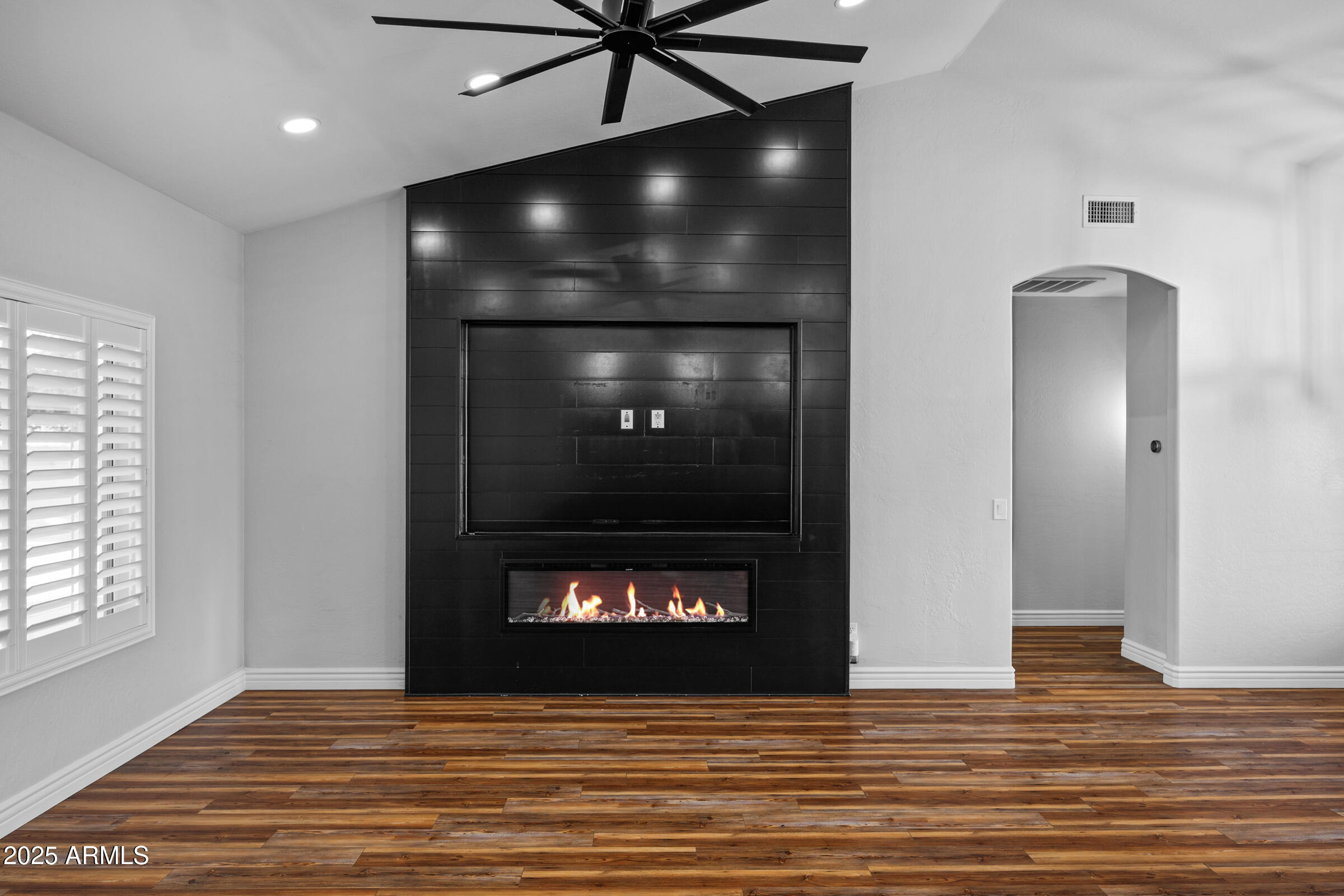 20975 E EXCELSIOR Avenue