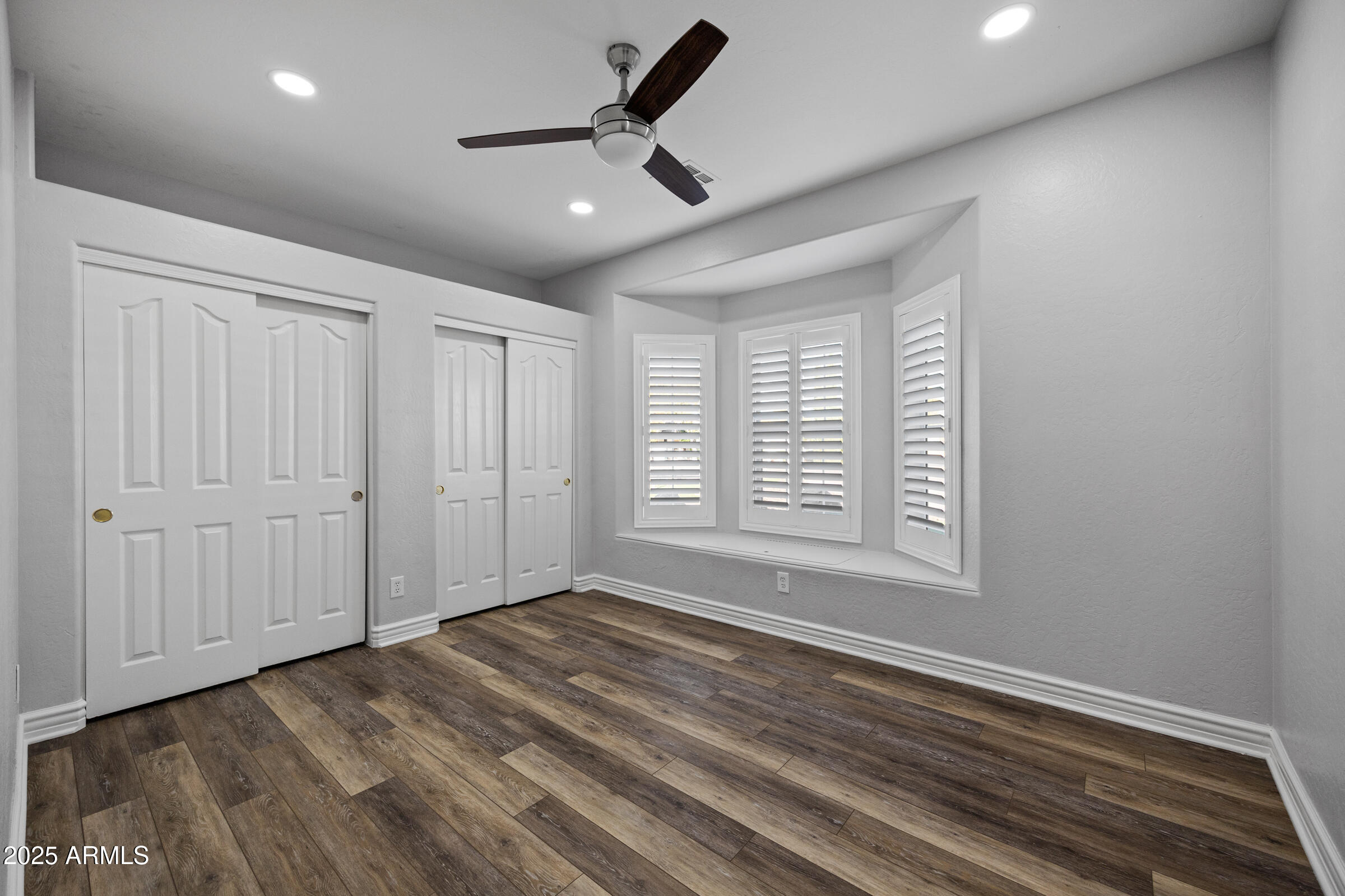 20975 E EXCELSIOR Avenue