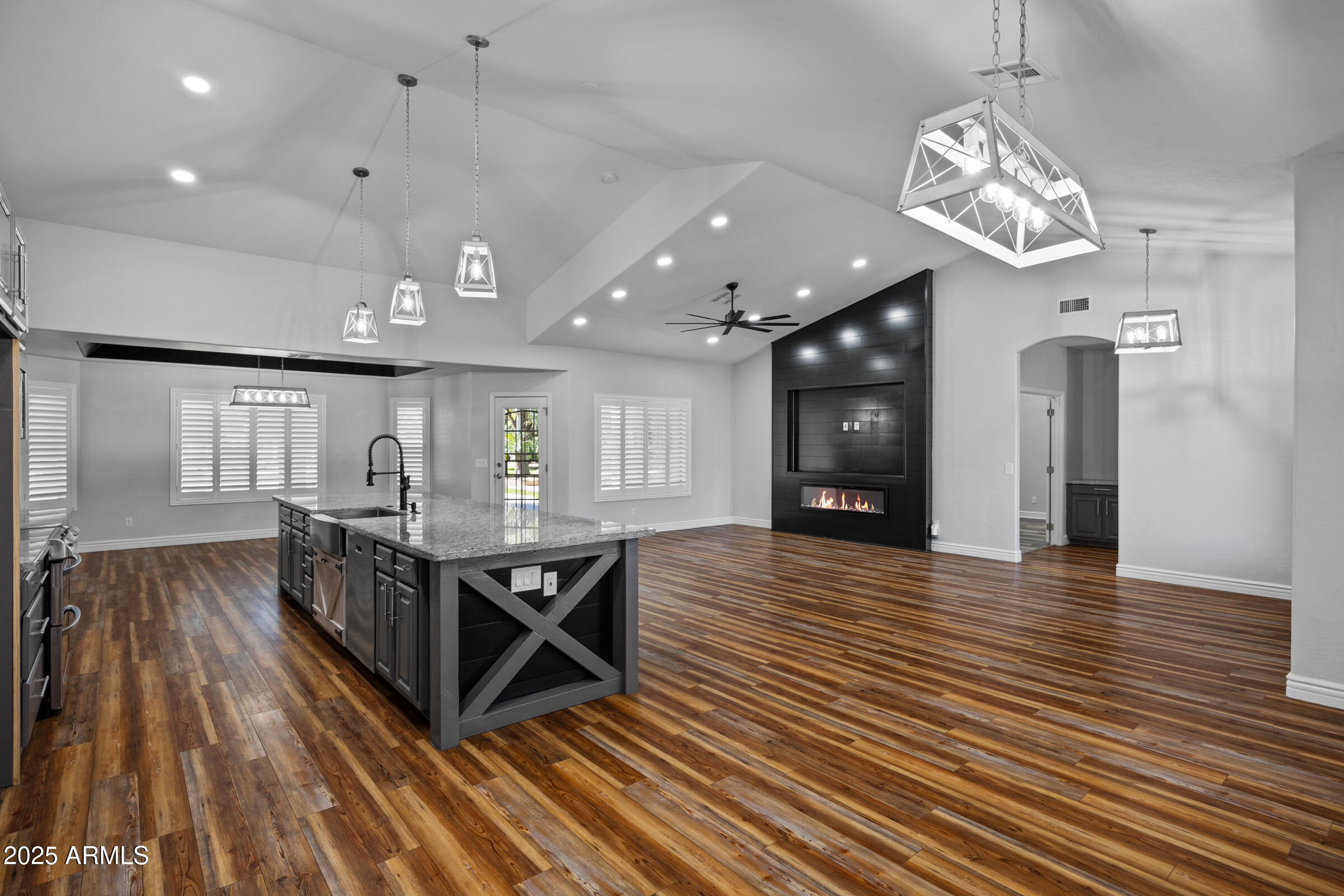 20975 E EXCELSIOR Avenue