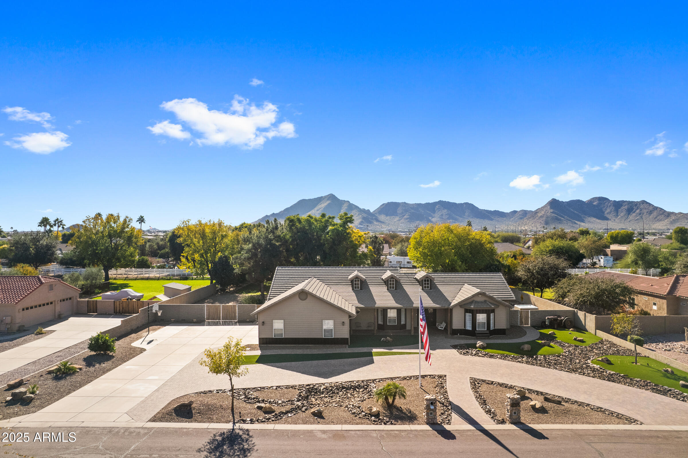 20975 E EXCELSIOR Avenue