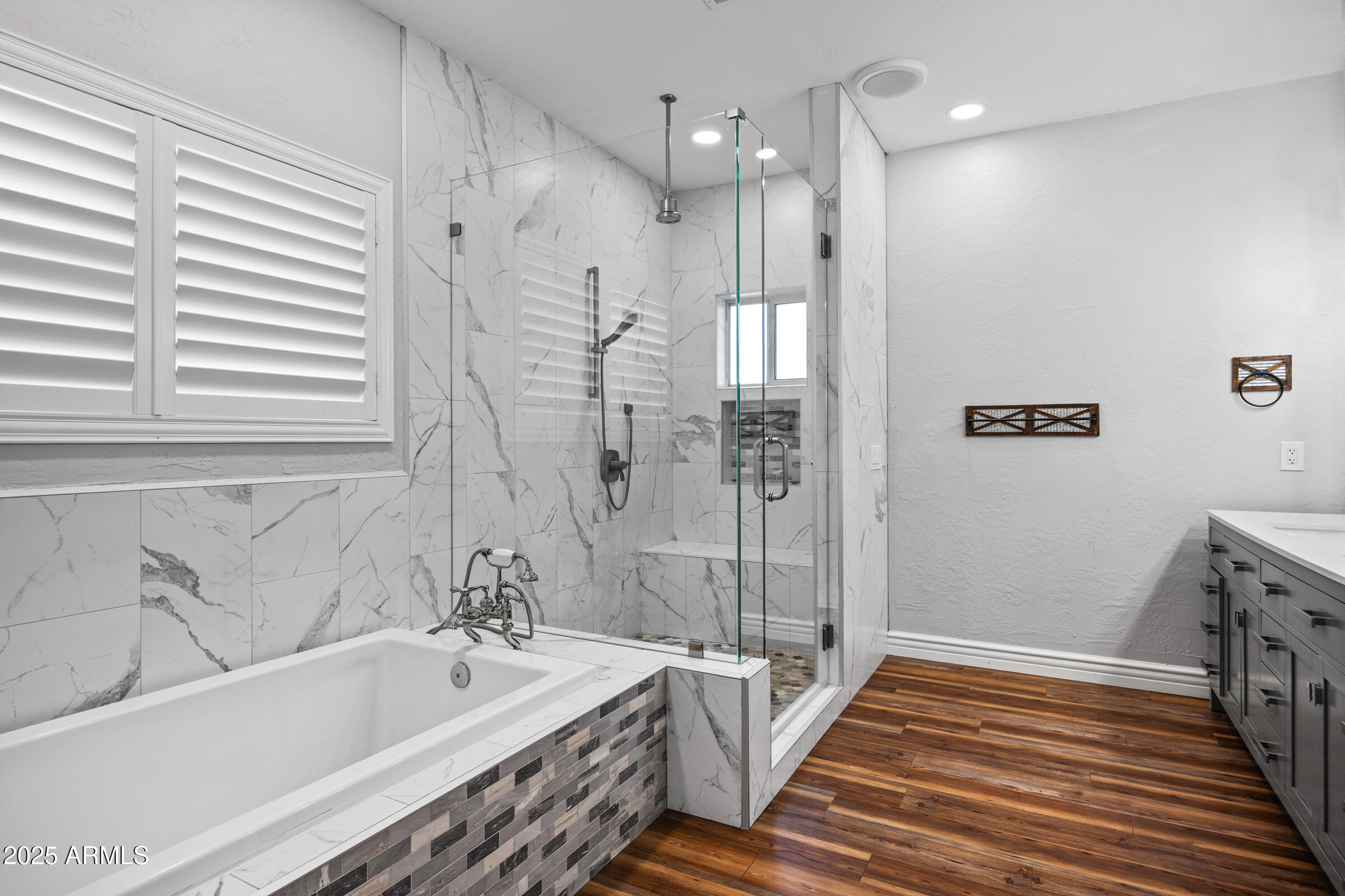 20975 E EXCELSIOR Avenue