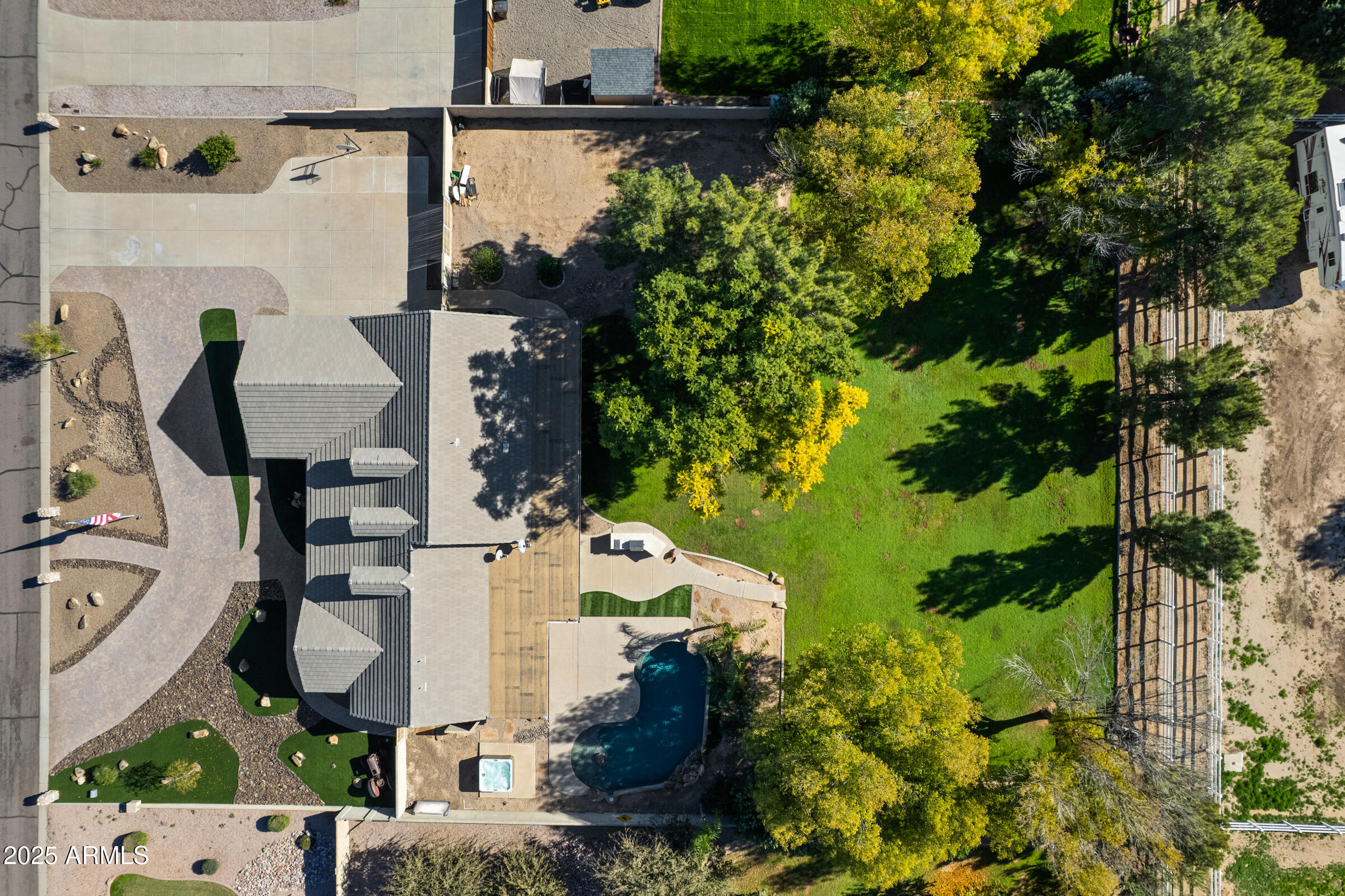 20975 E EXCELSIOR Avenue