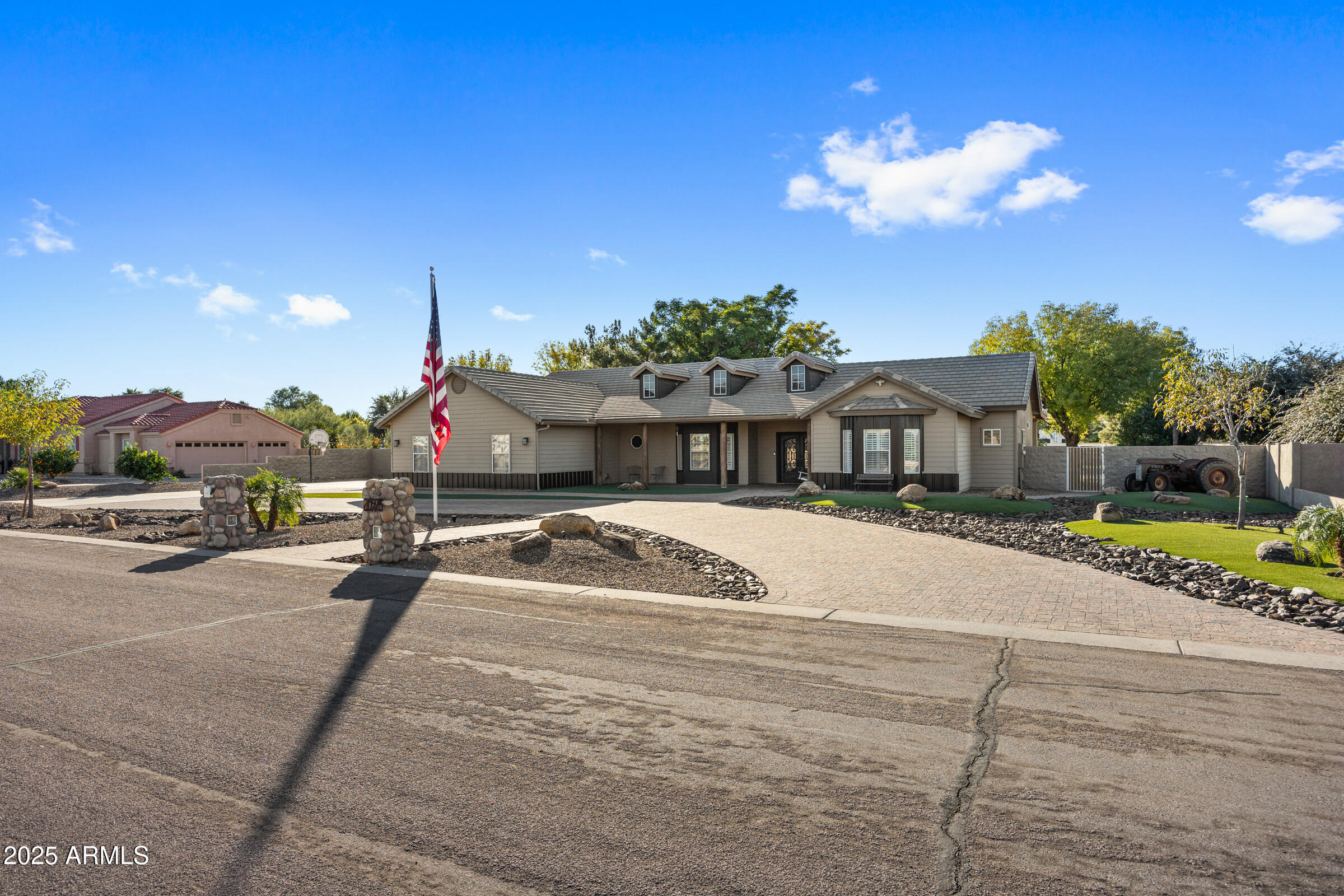 20975 E EXCELSIOR Avenue