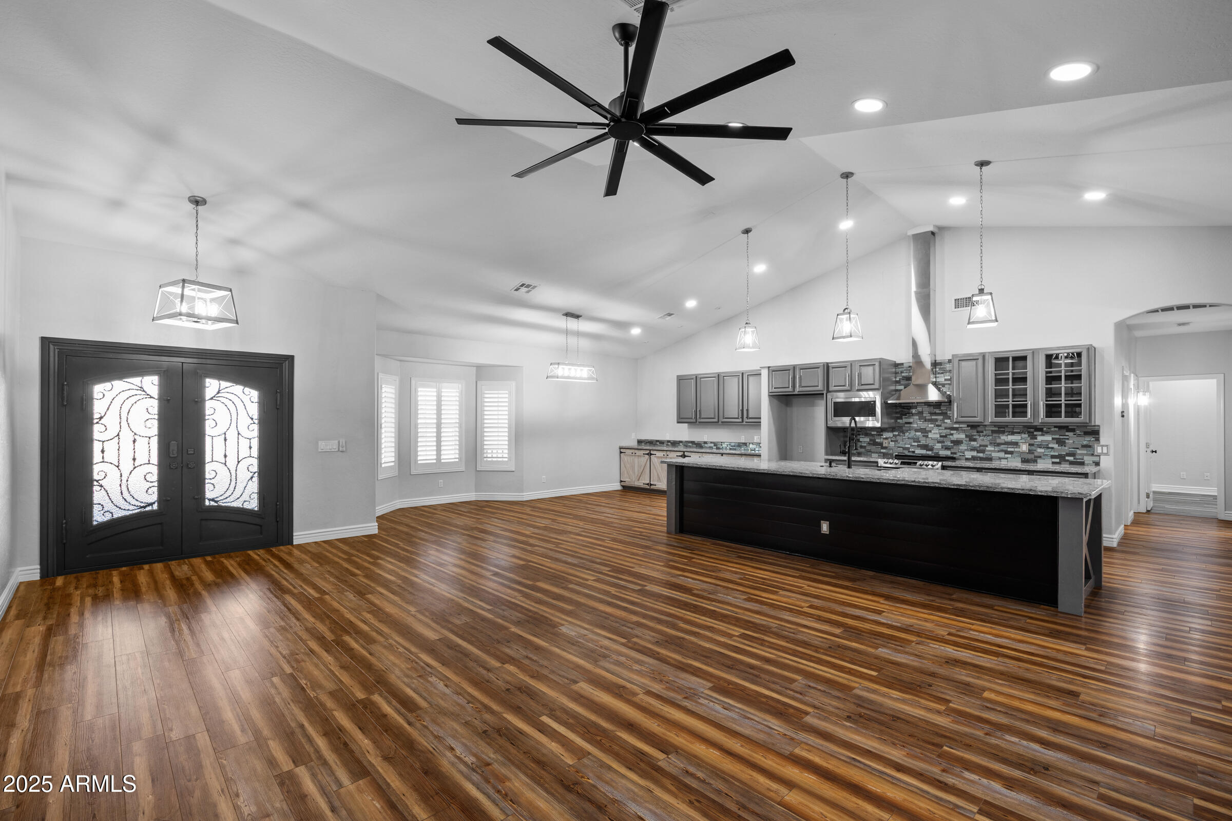 20975 E EXCELSIOR Avenue