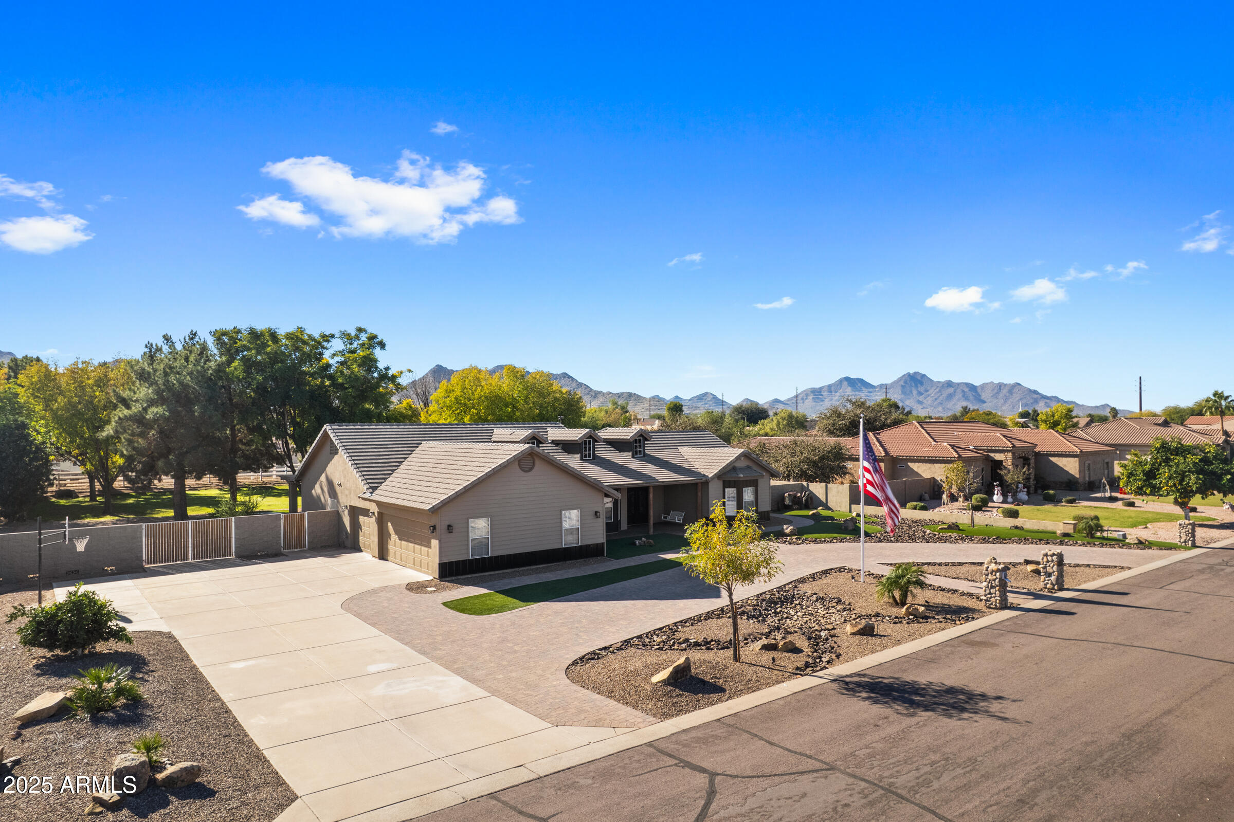 20975 E EXCELSIOR Avenue