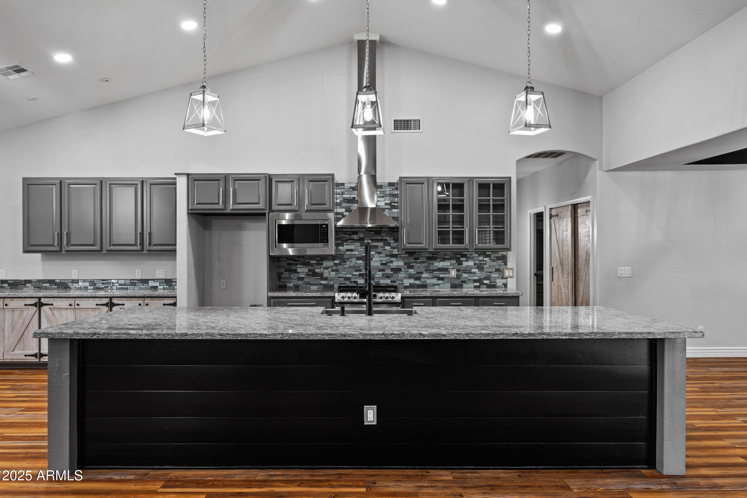 20975 E EXCELSIOR Avenue