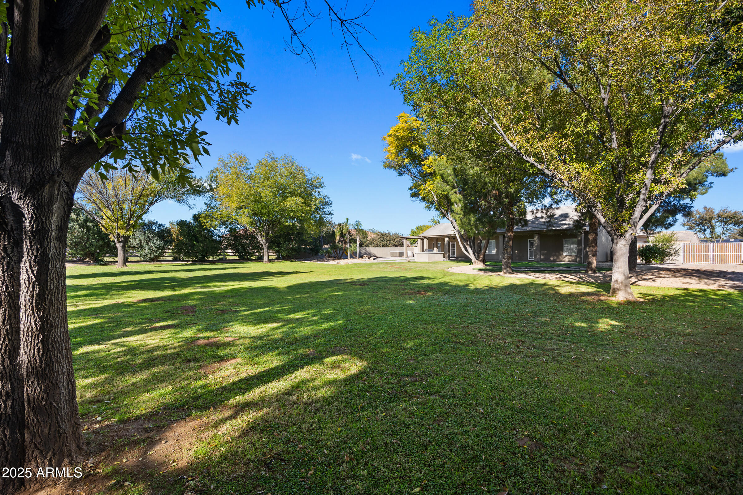 20975 E EXCELSIOR Avenue