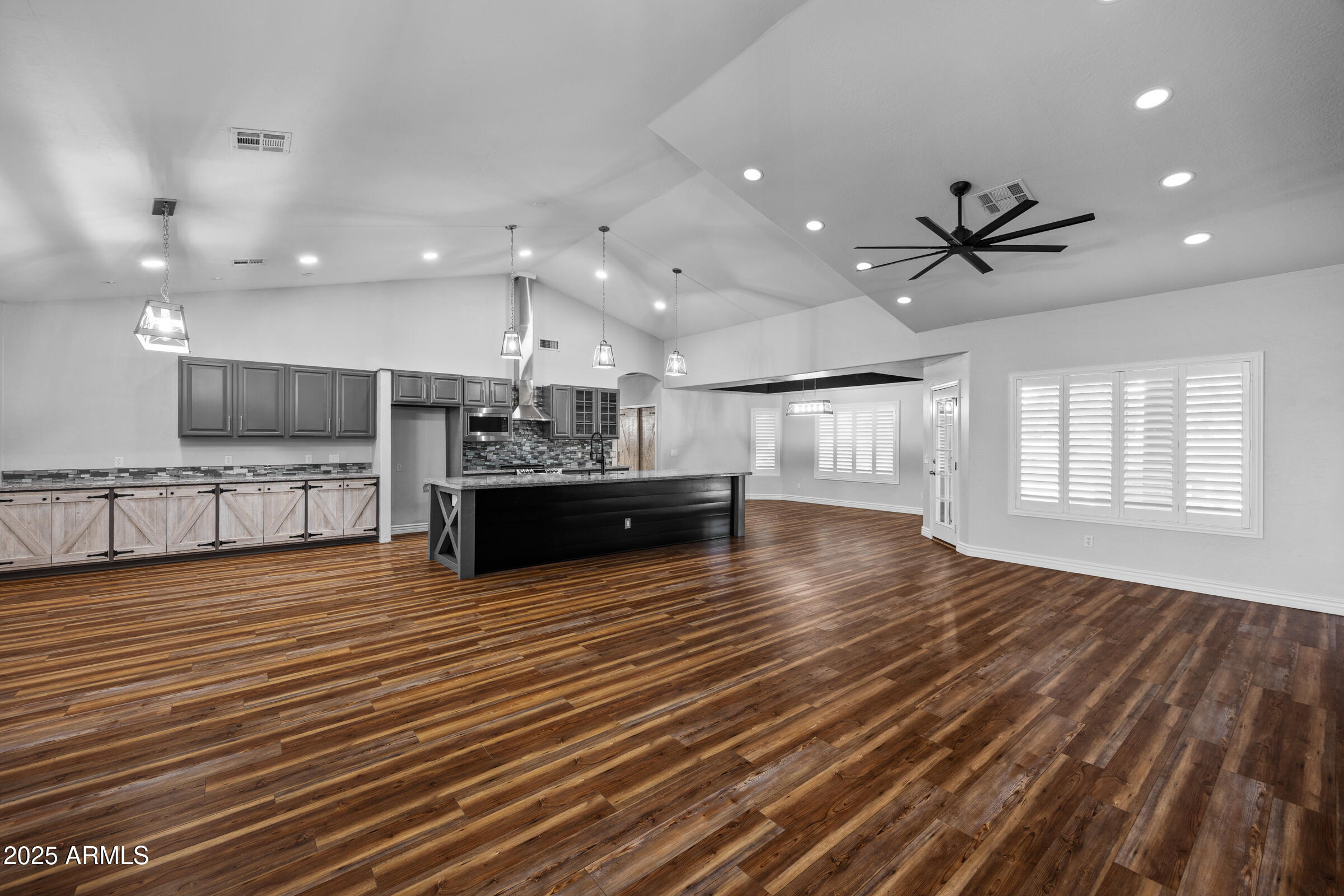 20975 E EXCELSIOR Avenue