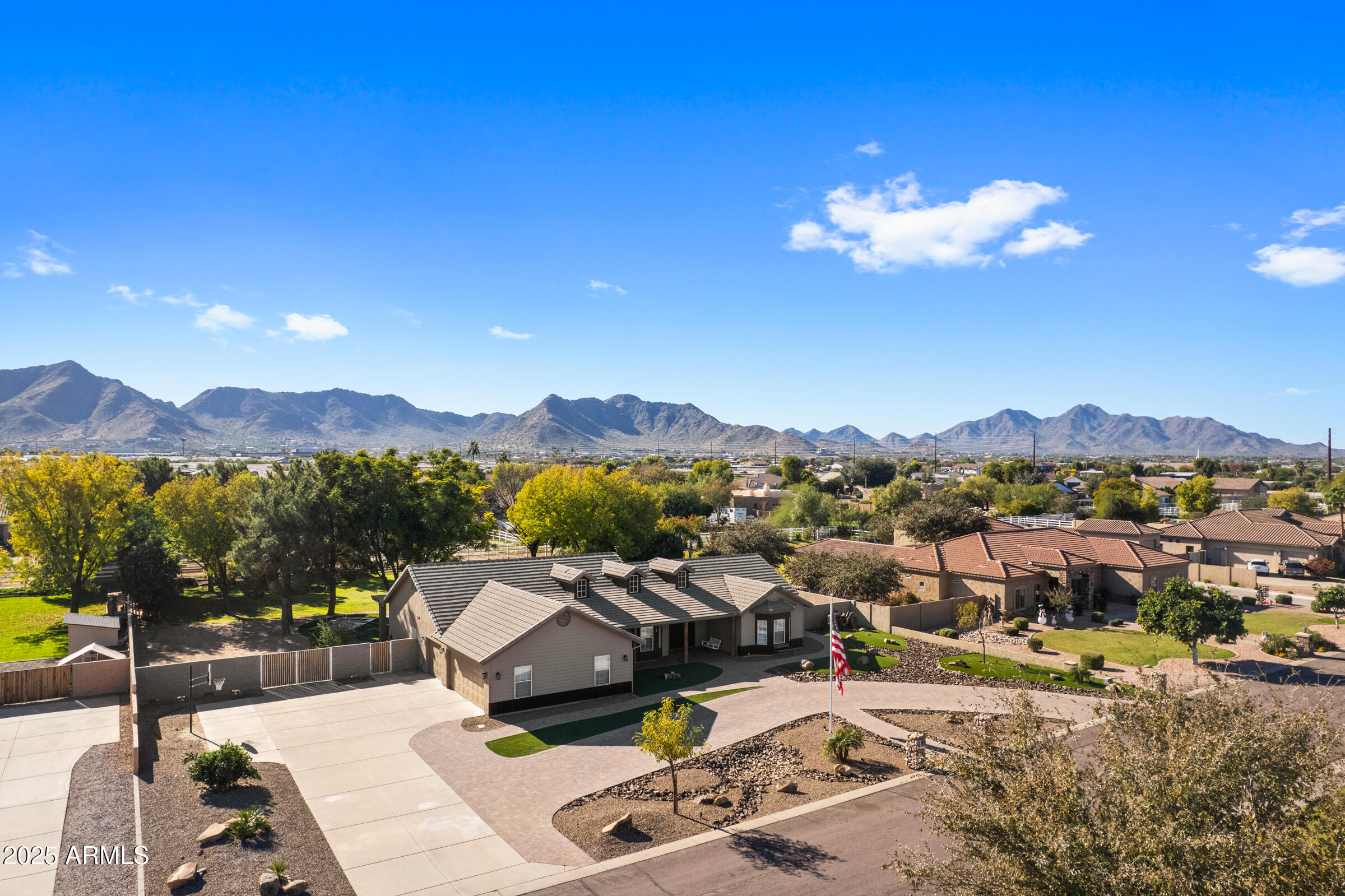 20975 E EXCELSIOR Avenue