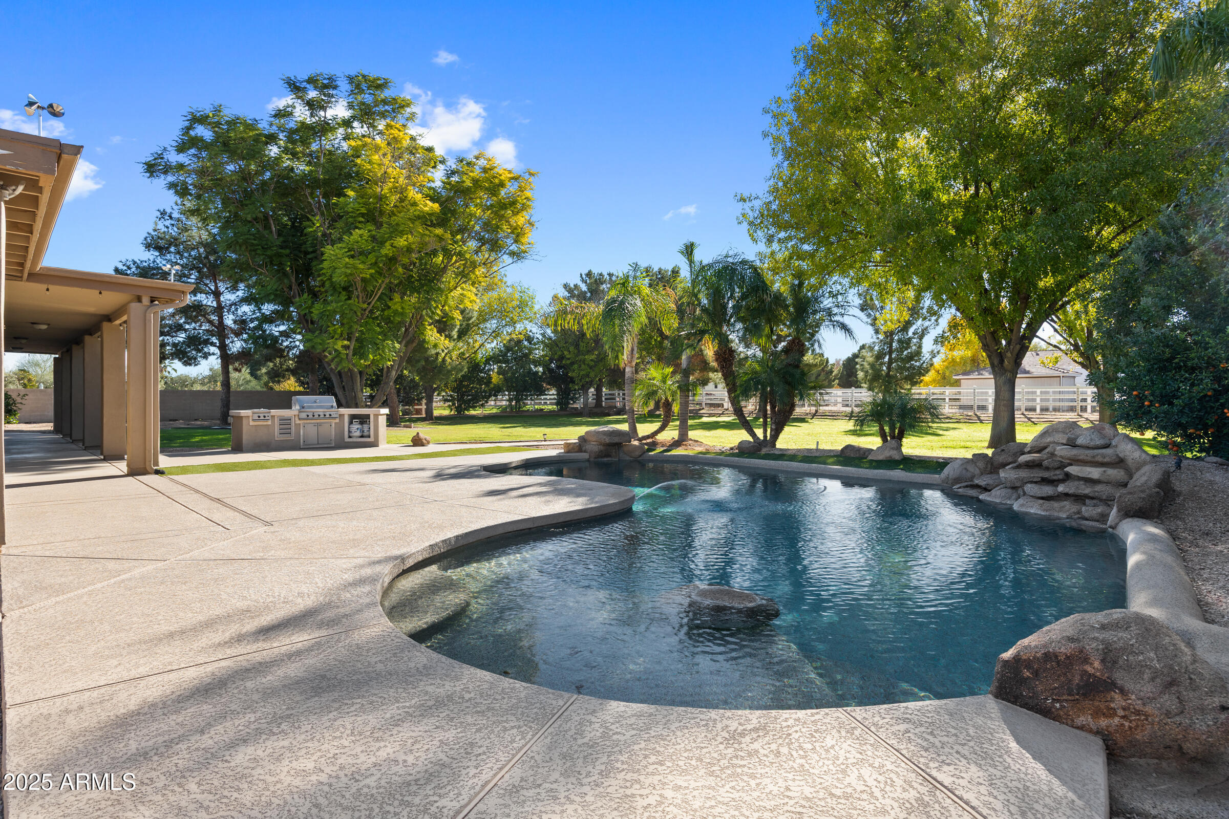 20975 E EXCELSIOR Avenue