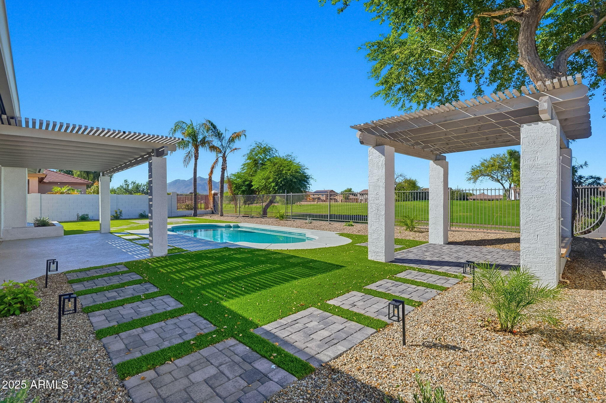 6574 S CRESTVIEW Drive, Gilbert