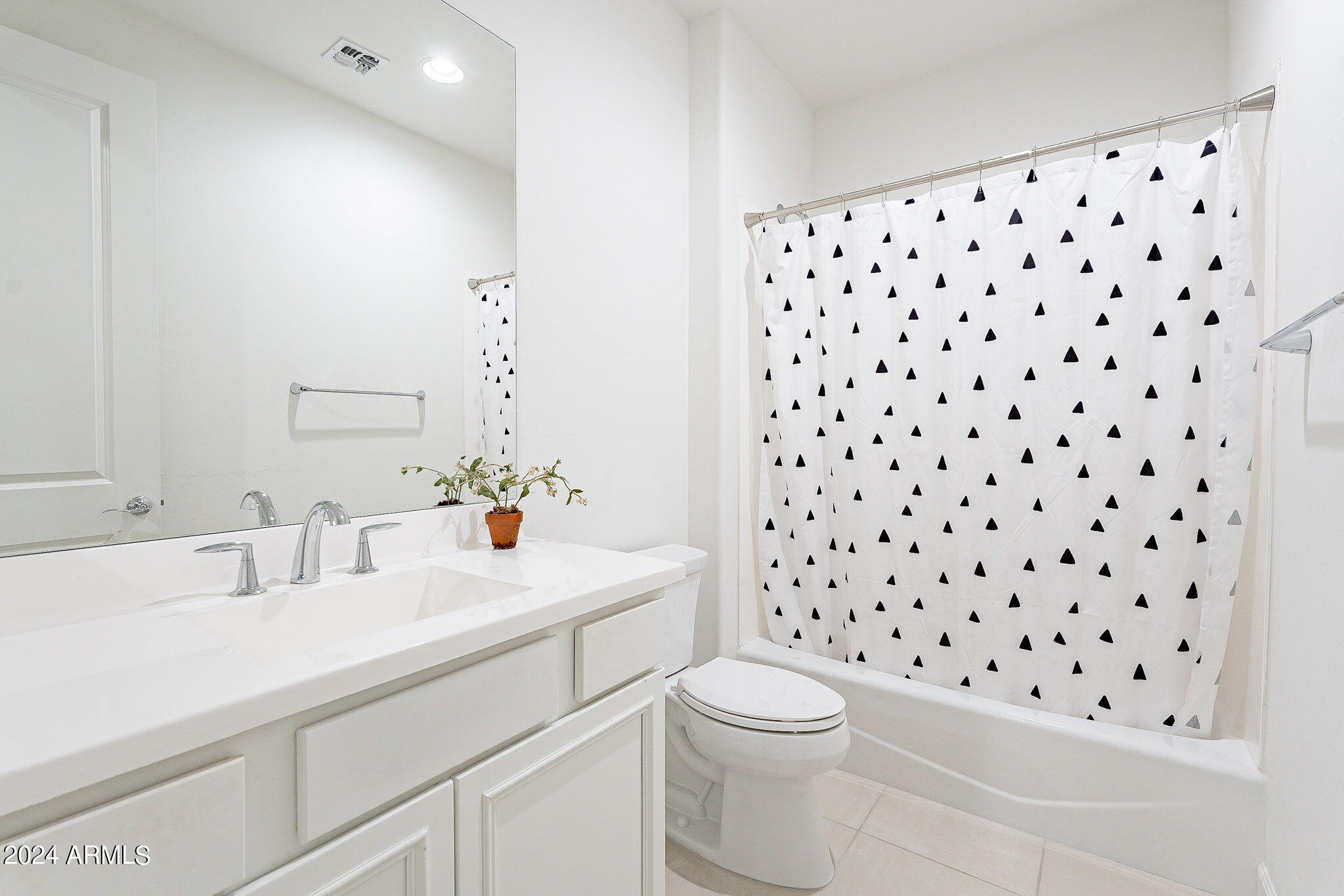 17904 E BRONCO Drive