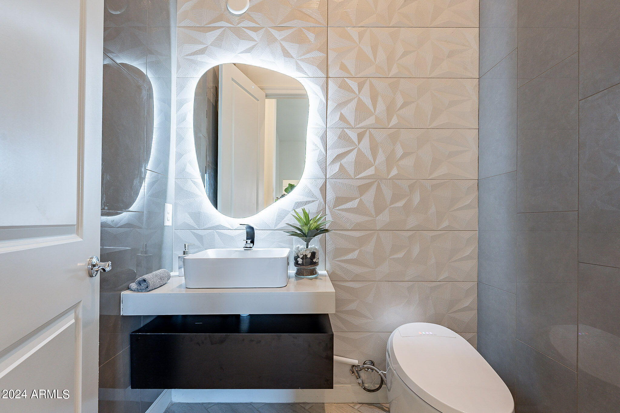 17904 E BRONCO Drive