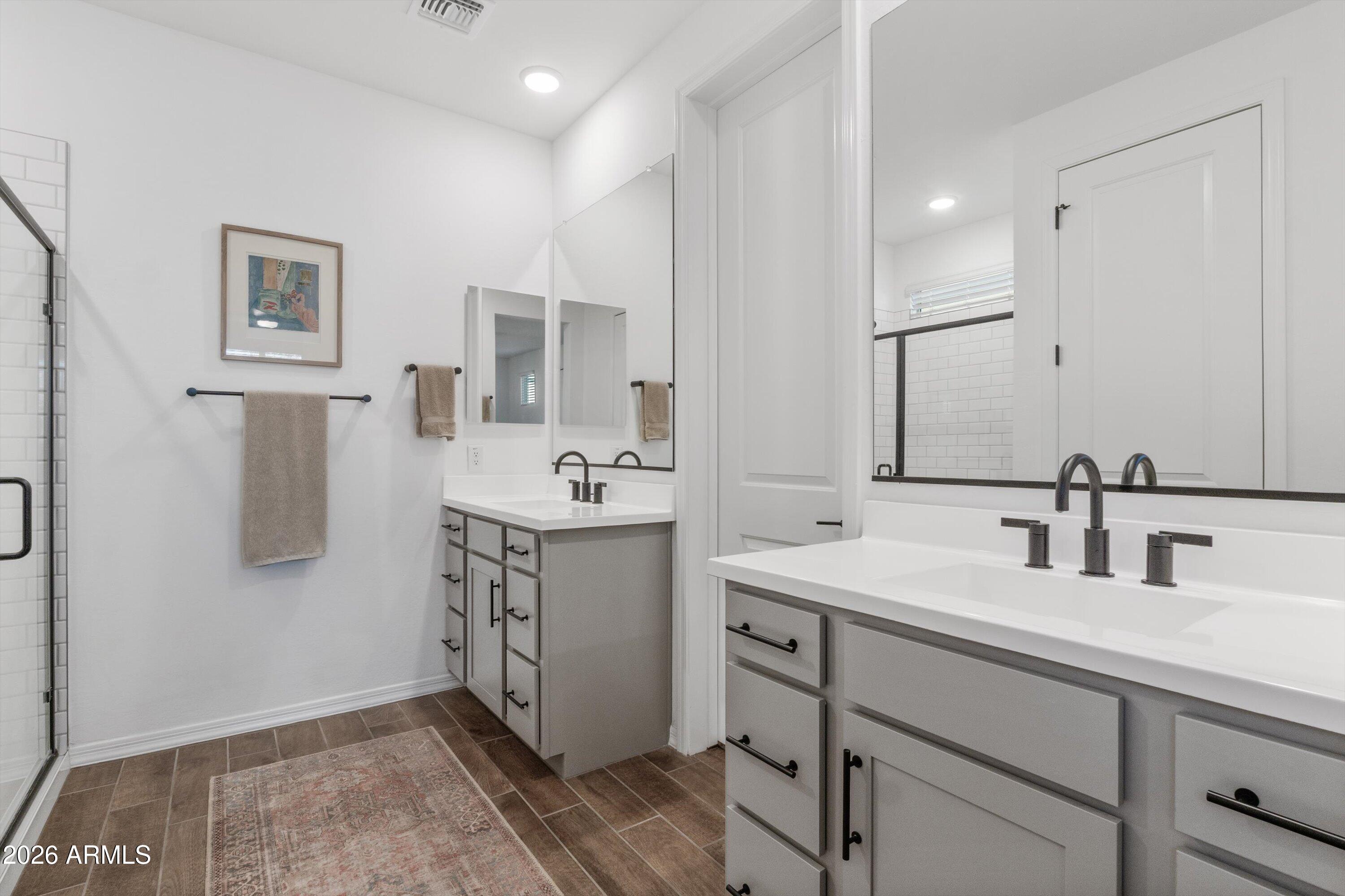 4350 W SEBASTIAN Lane