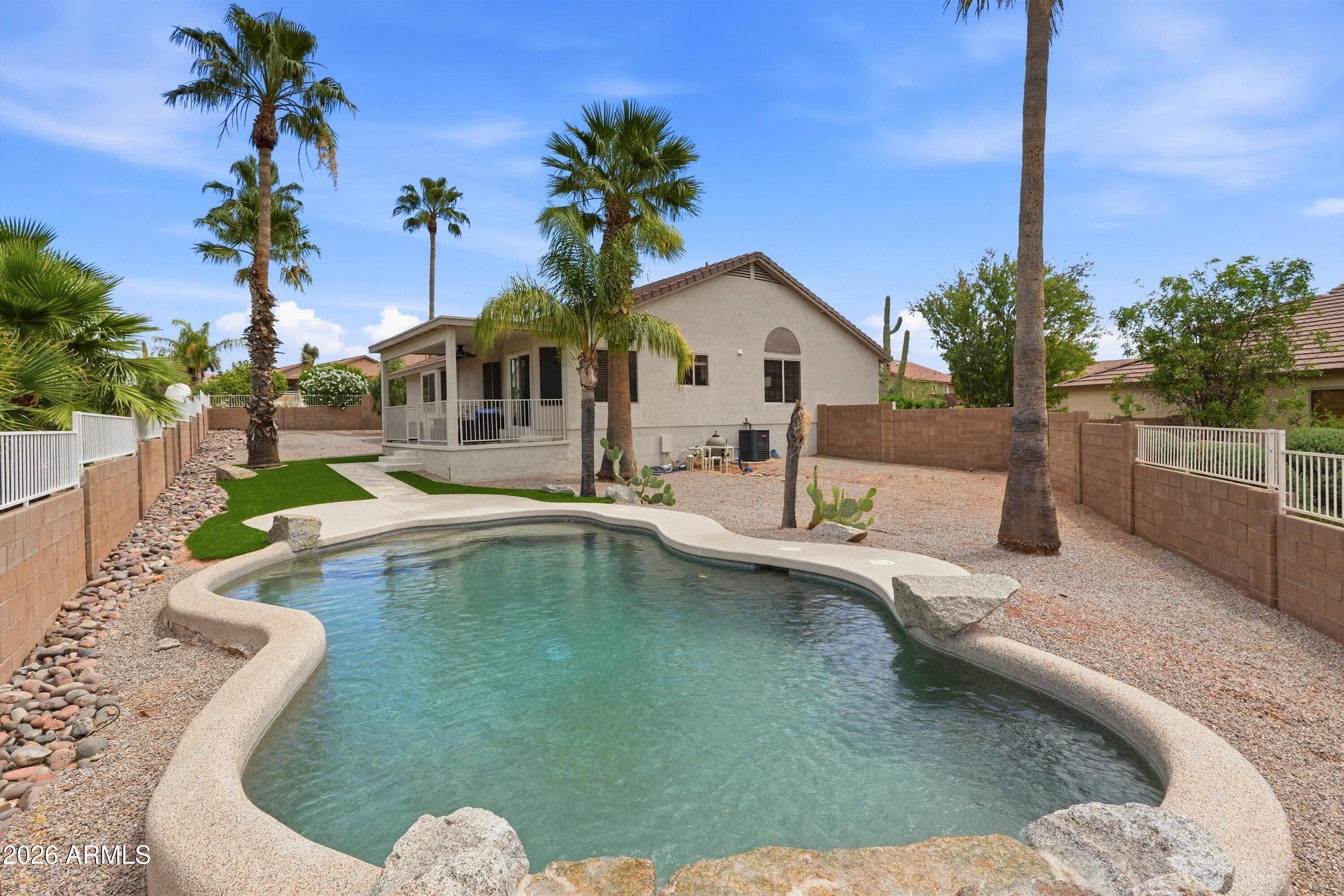 10142 E DAYBREAK Place