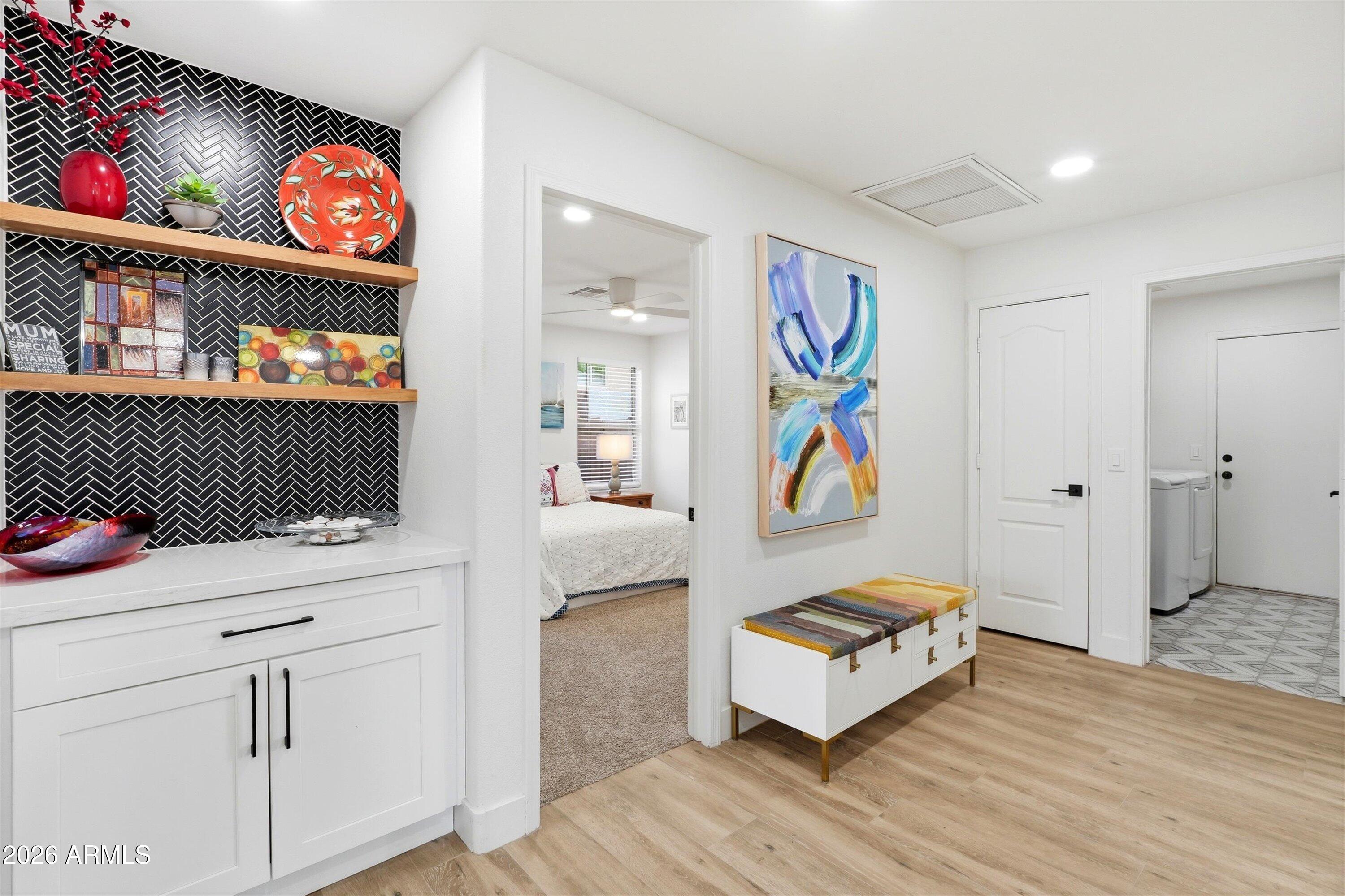 10142 E DAYBREAK Place