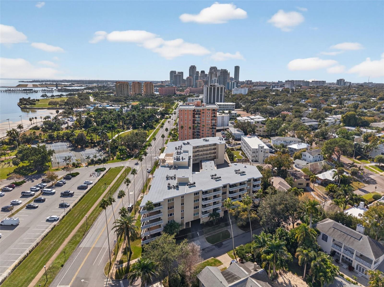 1200 N SHORE DR NE #201 furnished