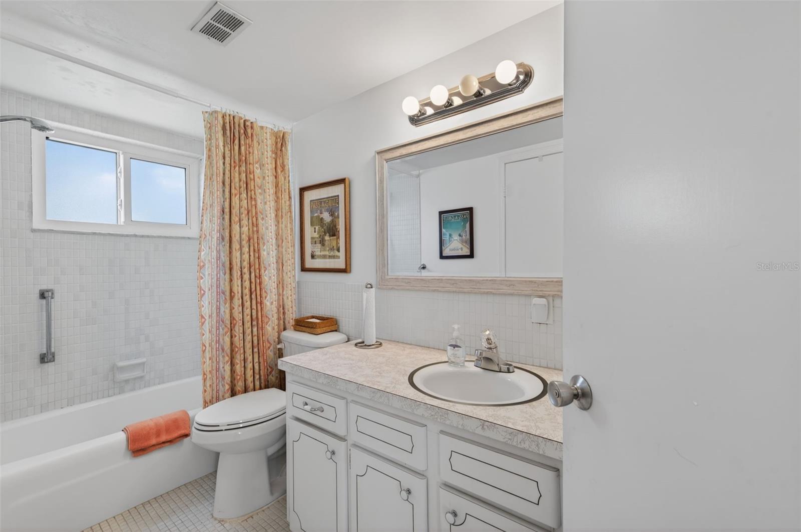 1200 N SHORE DR NE #201 furnished