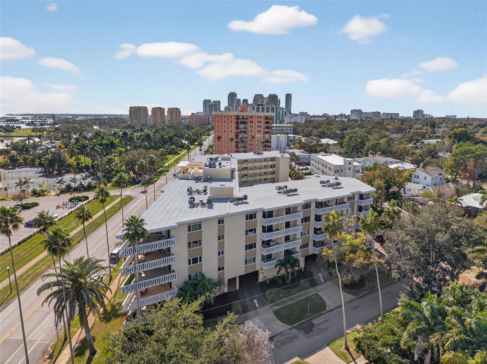1200 N SHORE DR NE #201 furnished