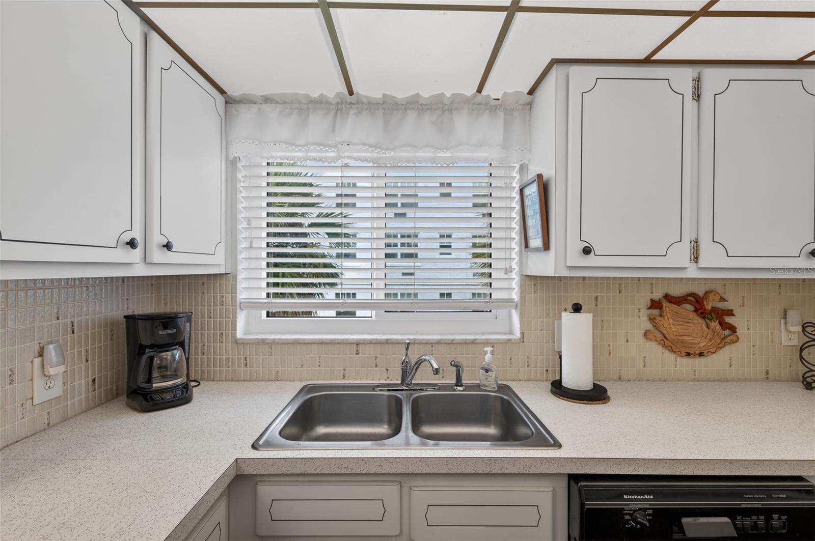 1200 N SHORE DR NE #201 furnished