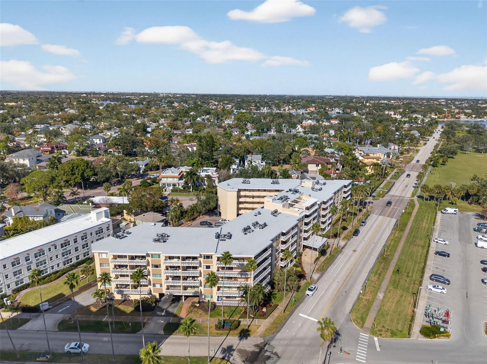 1200 N SHORE DR NE #201 furnished