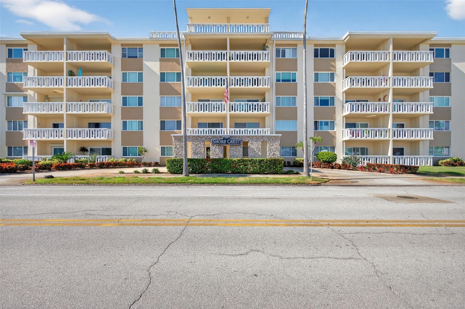 1200 N SHORE DR NE #201 furnished