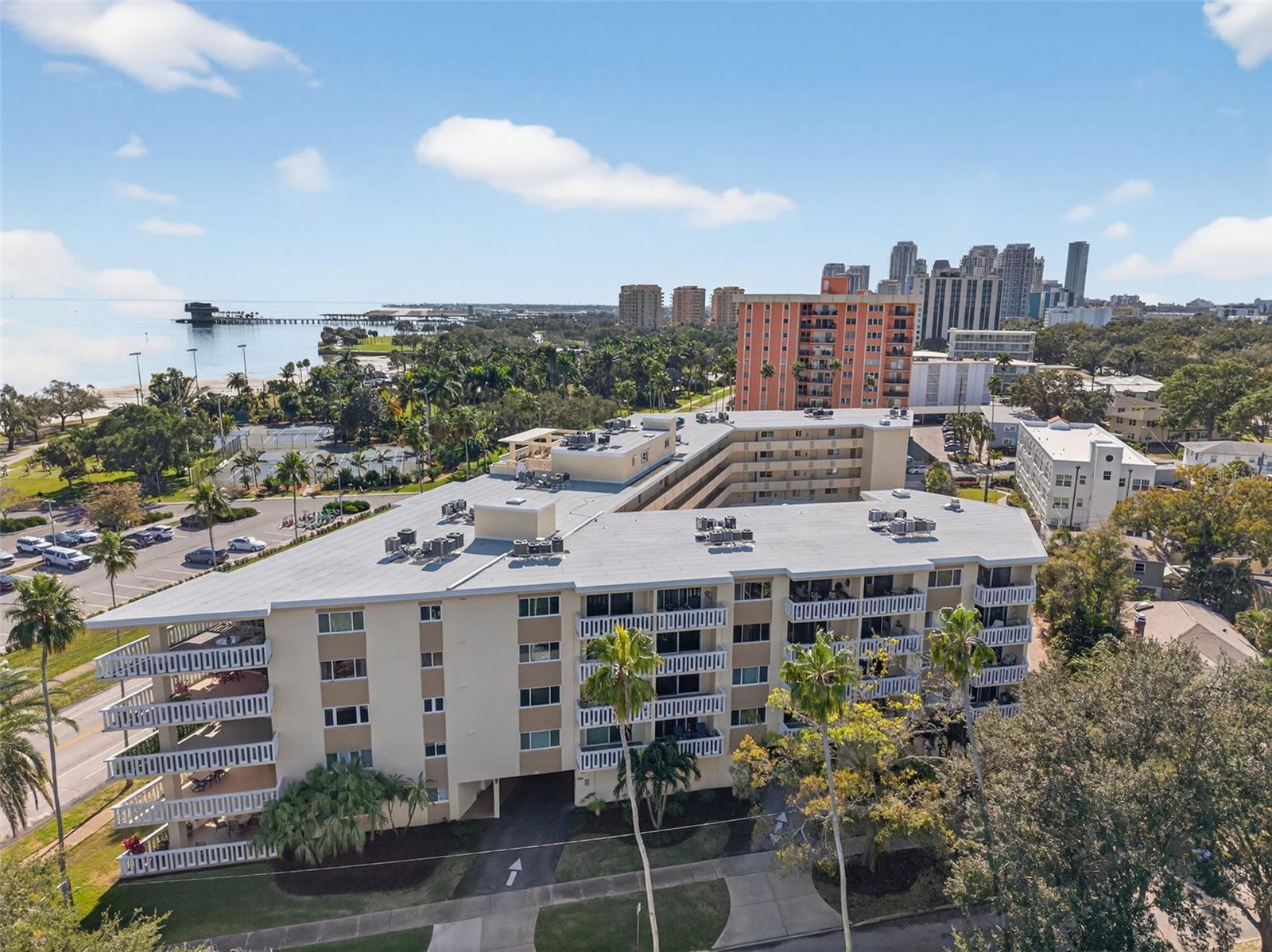 1200 N SHORE DR NE #201 furnished