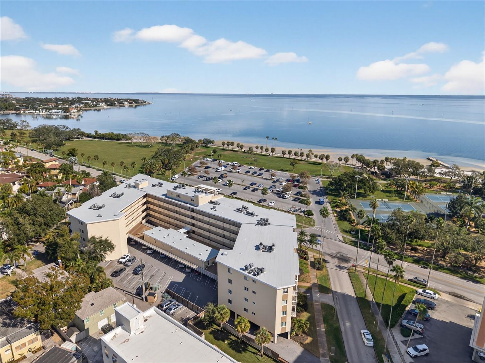 1200 N SHORE DR NE #201 furnished